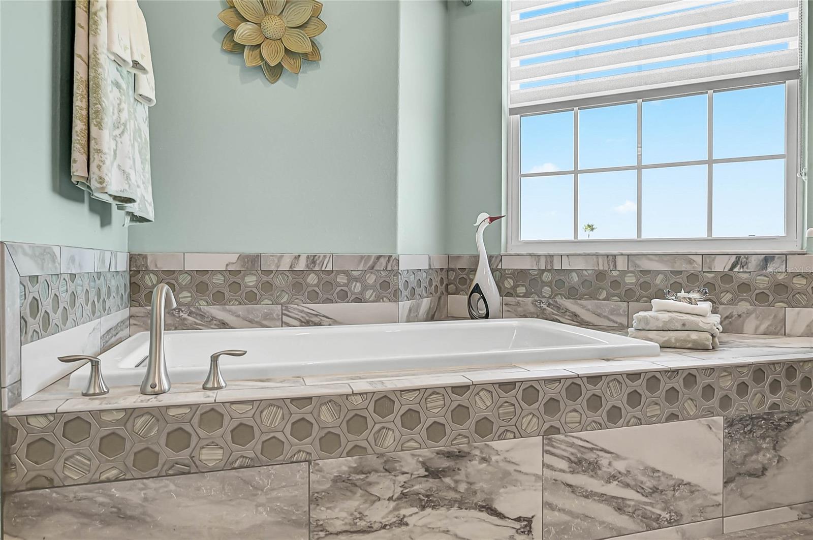 205 E VENICE AVE, VENICE, FL, 34285