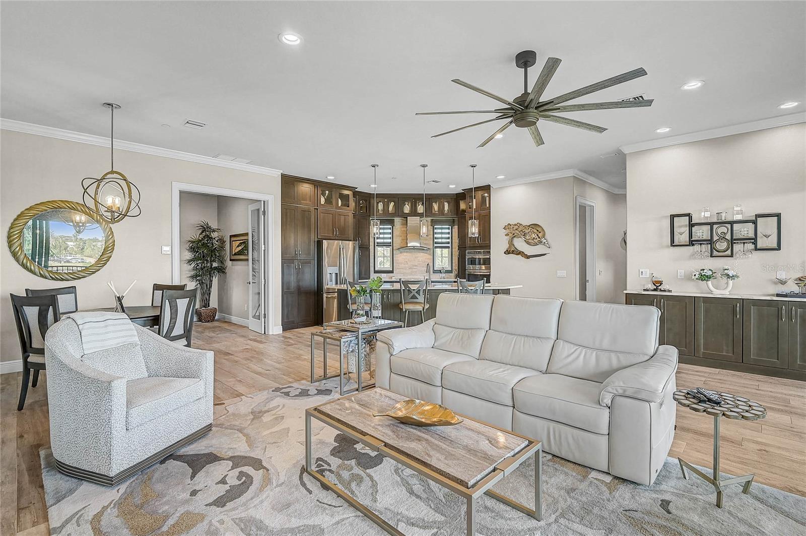 205 E VENICE AVE, VENICE, FL, 34285