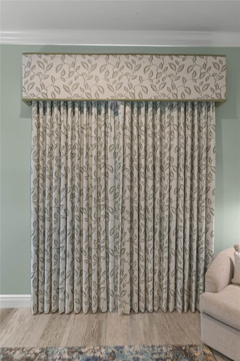 205 E VENICE AVE, VENICE, FL, 34285