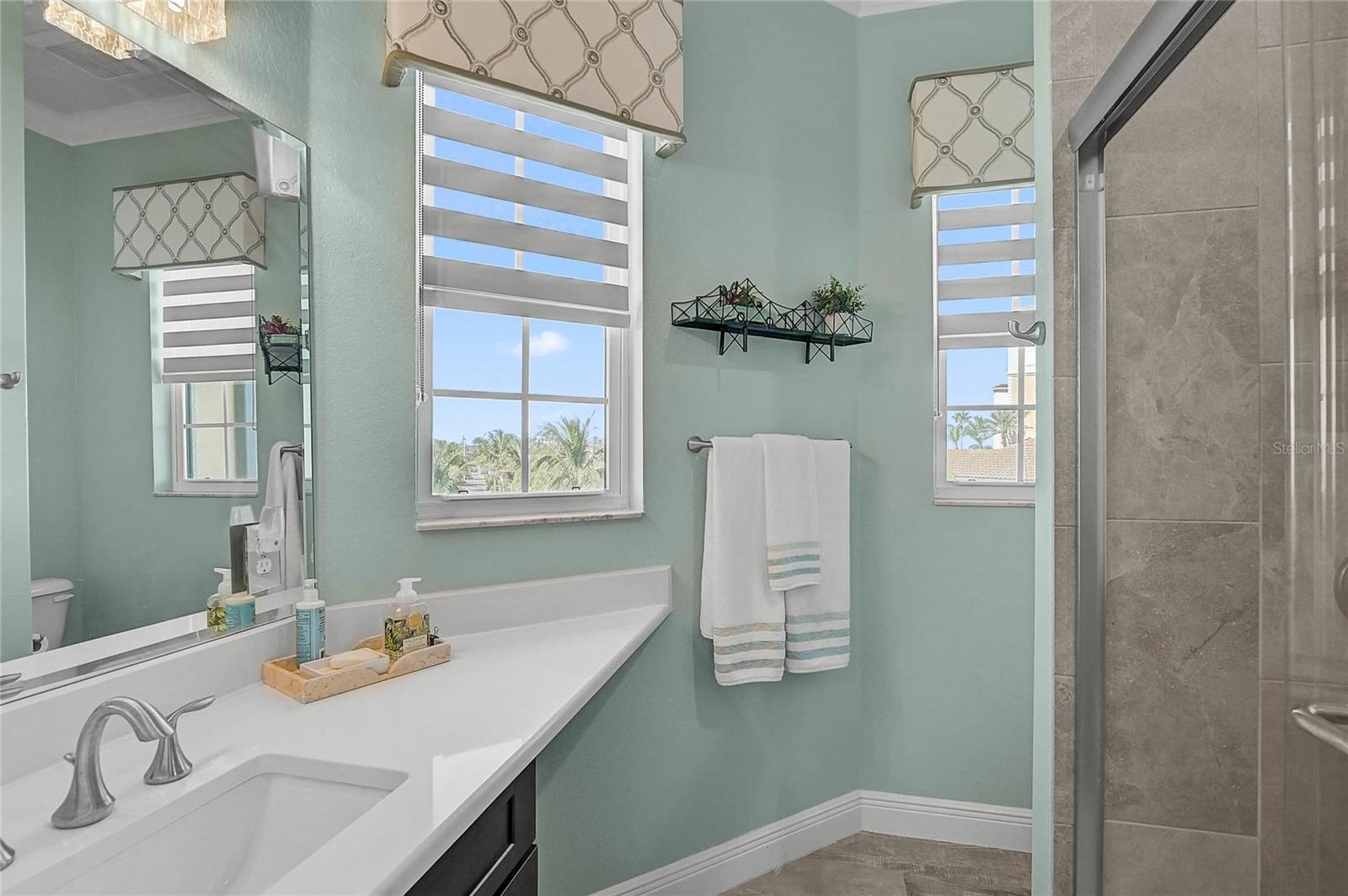 205 E VENICE AVE, VENICE, FL, 34285