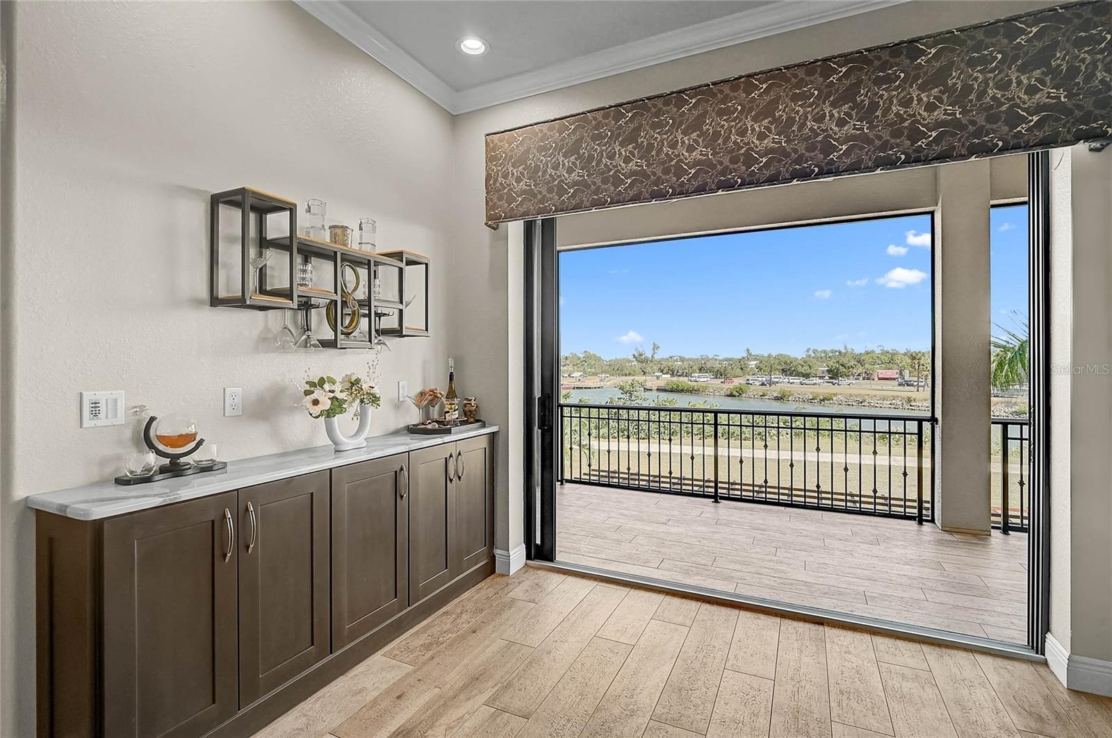 205 E VENICE AVE, VENICE, FL, 34285