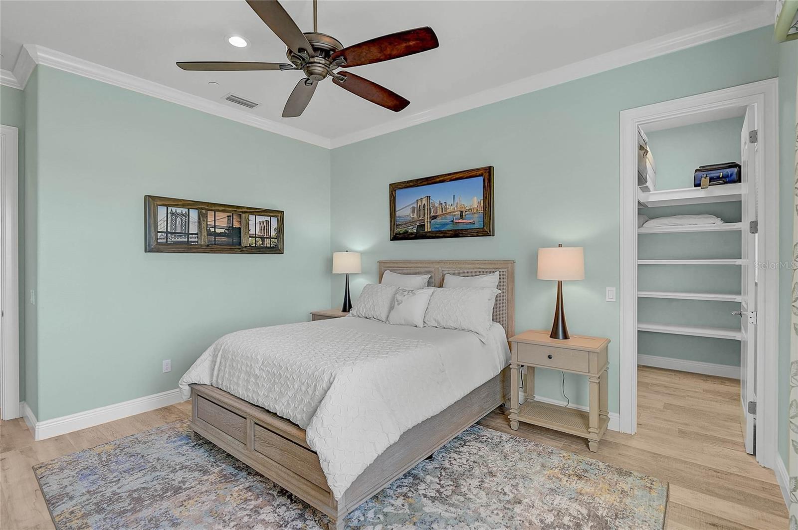 205 E VENICE AVE, VENICE, FL, 34285