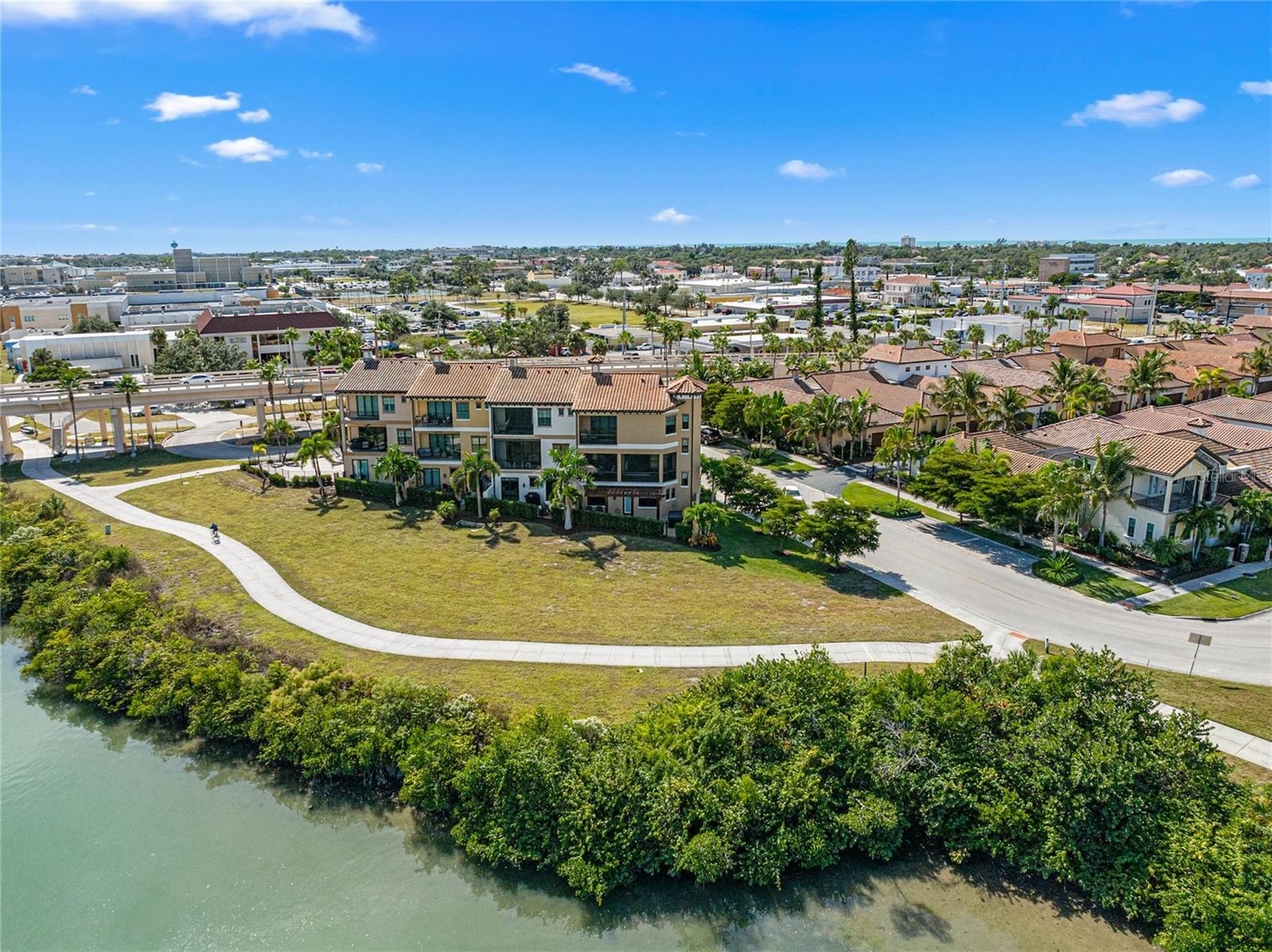 205 E VENICE AVE, VENICE, FL, 34285