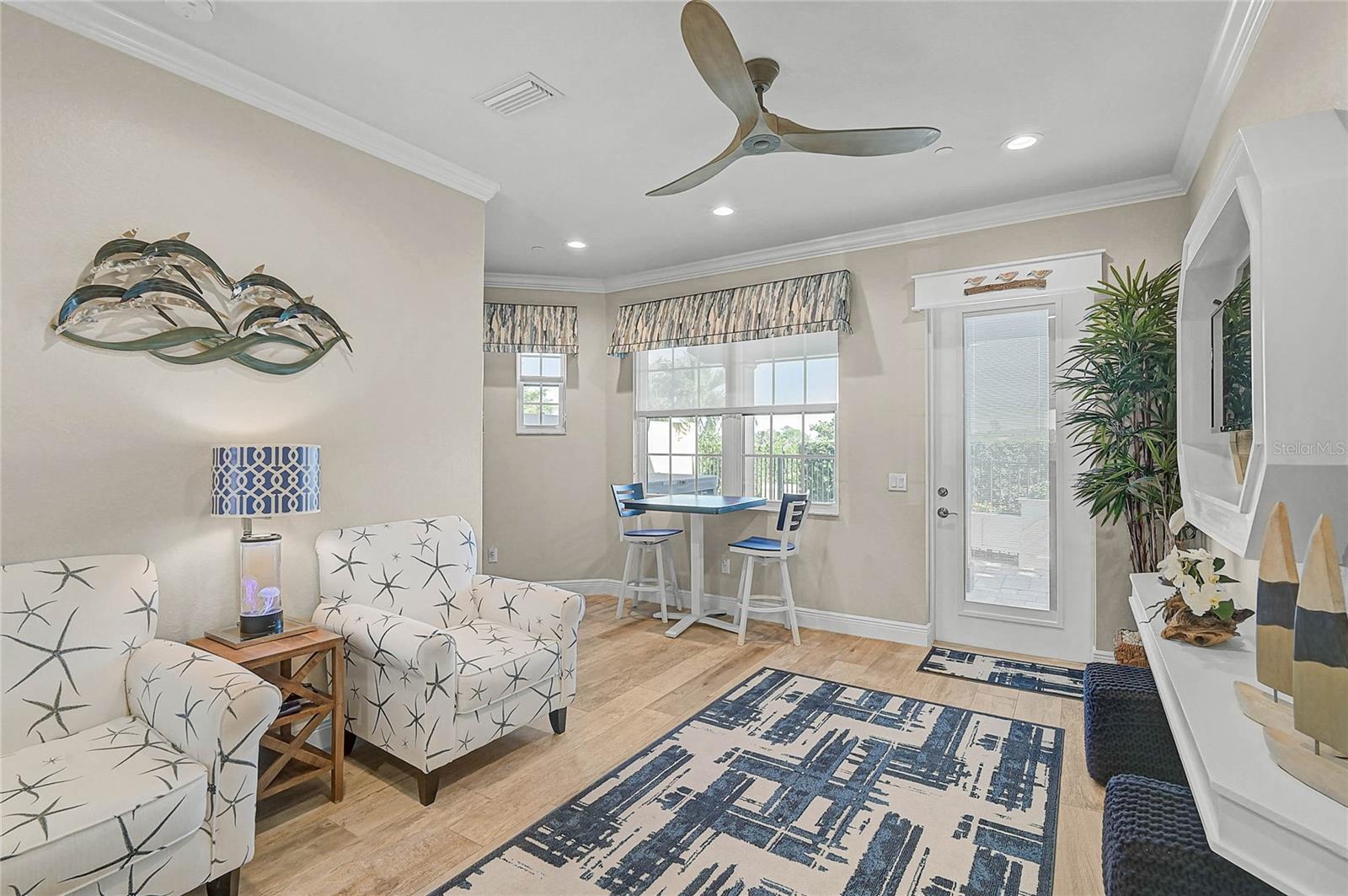 205 E VENICE AVE, VENICE, FL, 34285