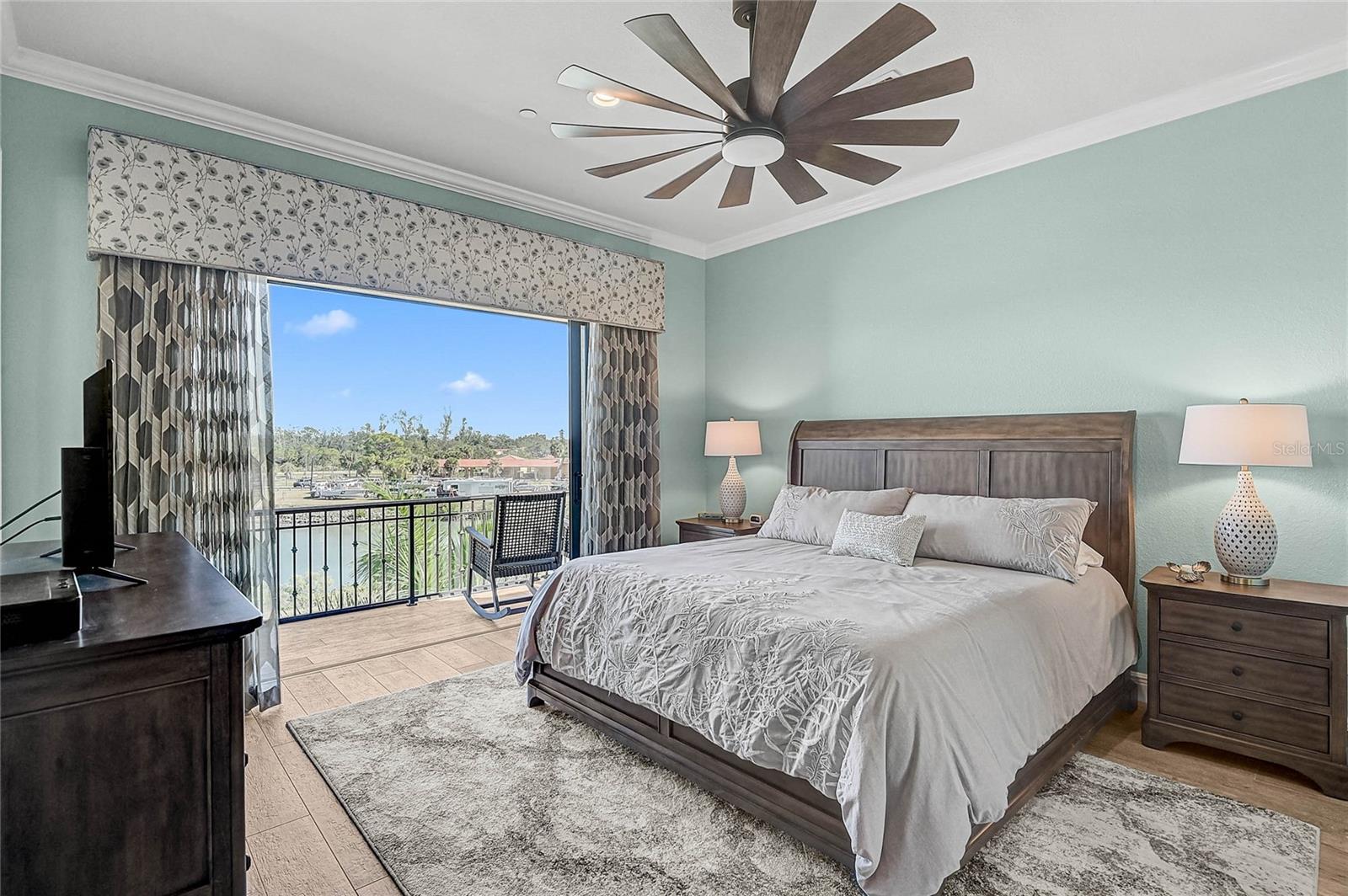 205 E VENICE AVE, VENICE, FL, 34285