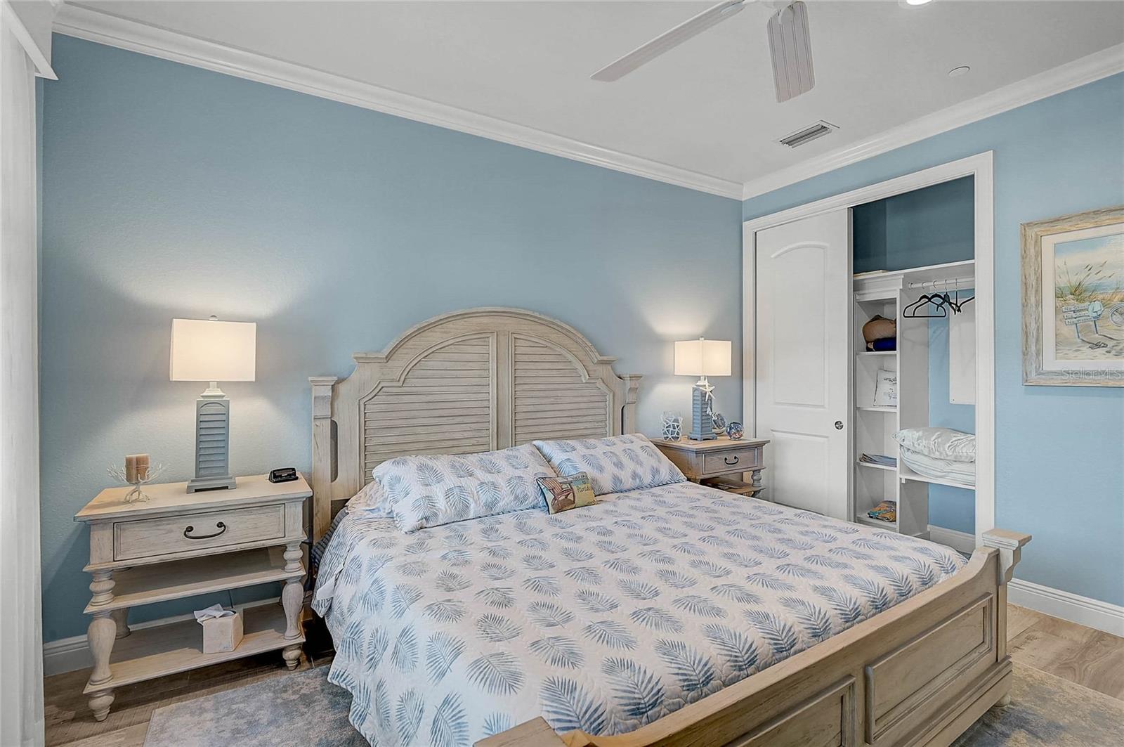 205 E VENICE AVE, VENICE, FL, 34285