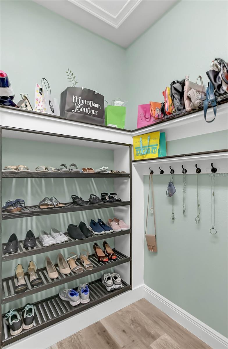 205 E VENICE AVE, VENICE, FL, 34285