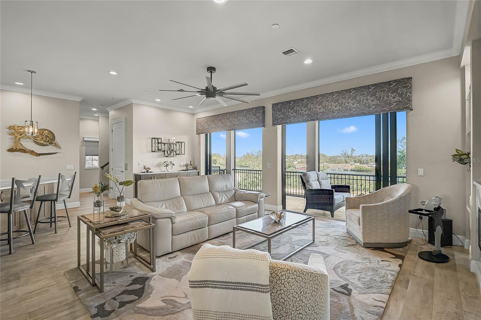 205 E VENICE AVE, VENICE, FL, 34285