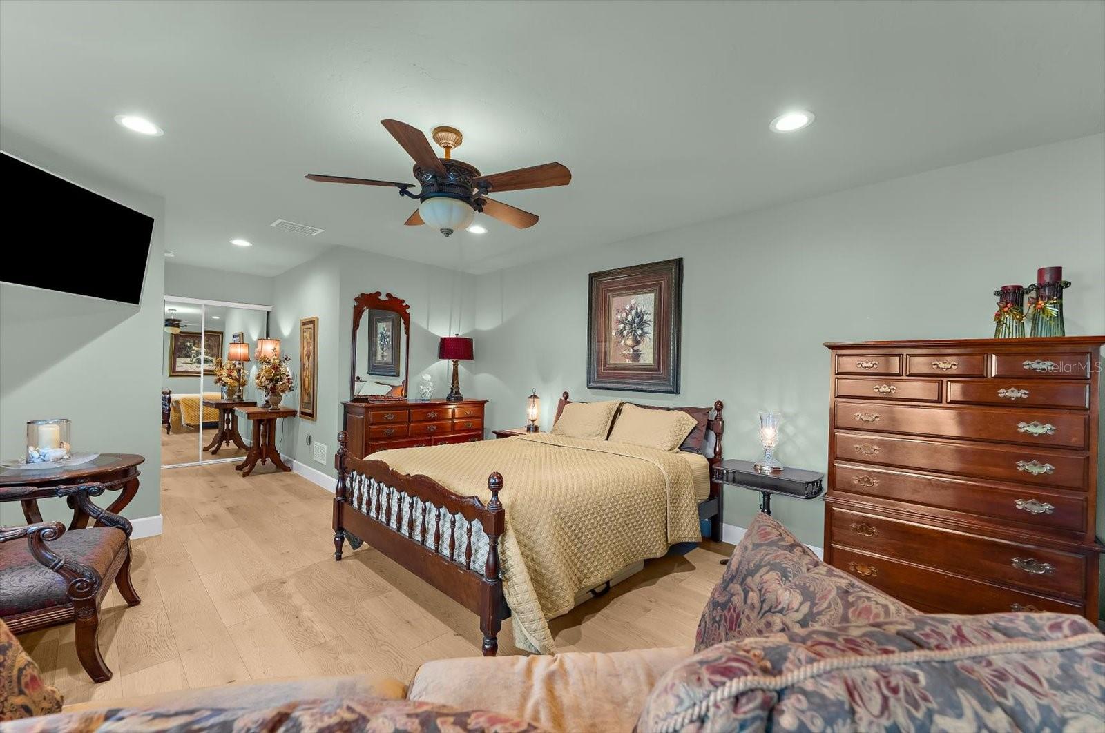 4817 OCEAN BLVD, SARASOTA, FL, 34242