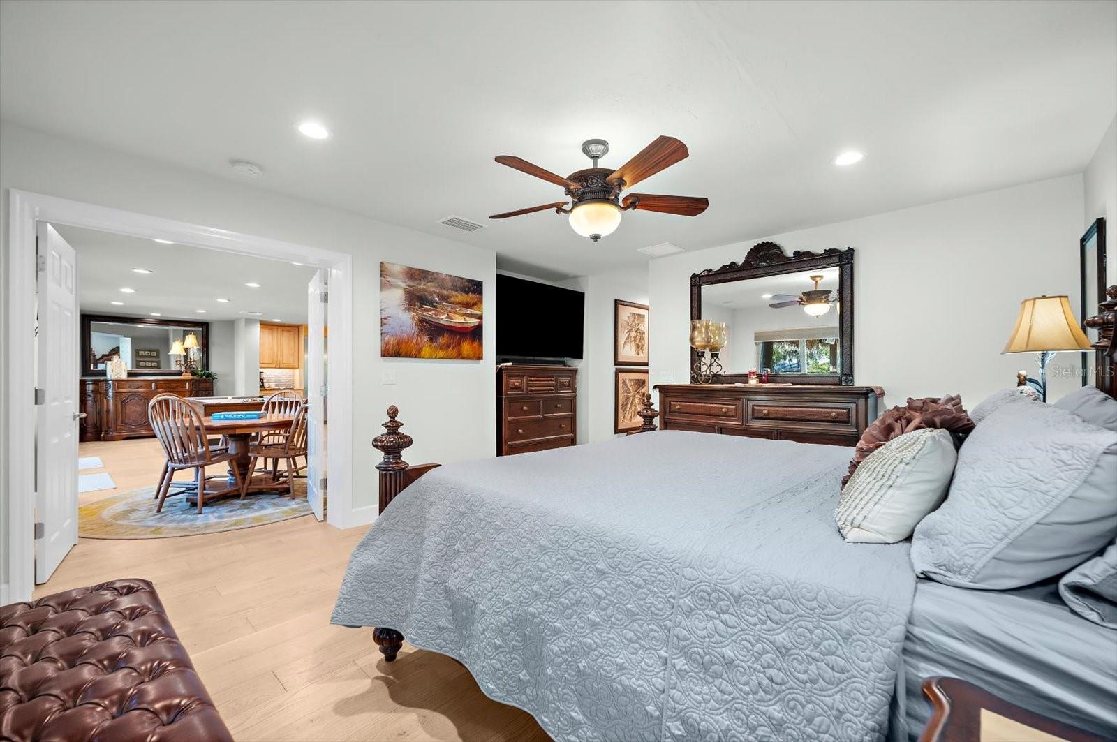 4817 OCEAN BLVD, SARASOTA, FL, 34242