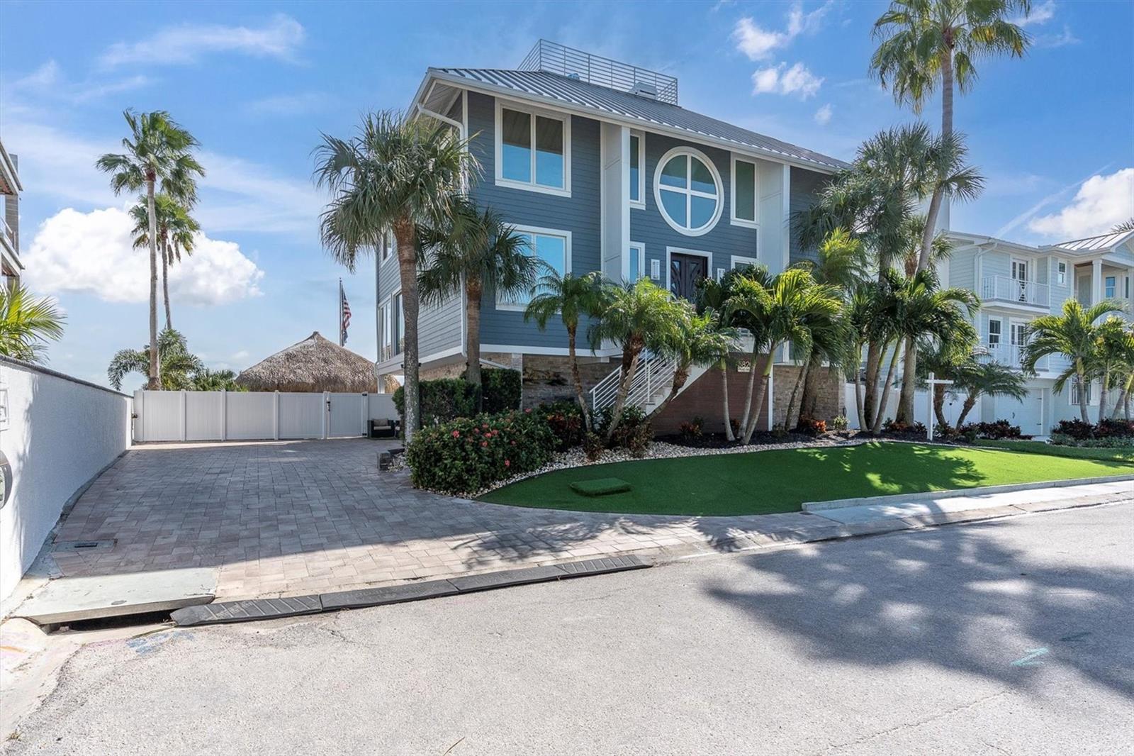 TB8446812 Property Photo