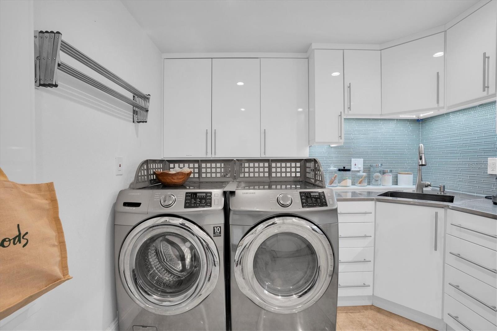 TB8446812 Property Photo