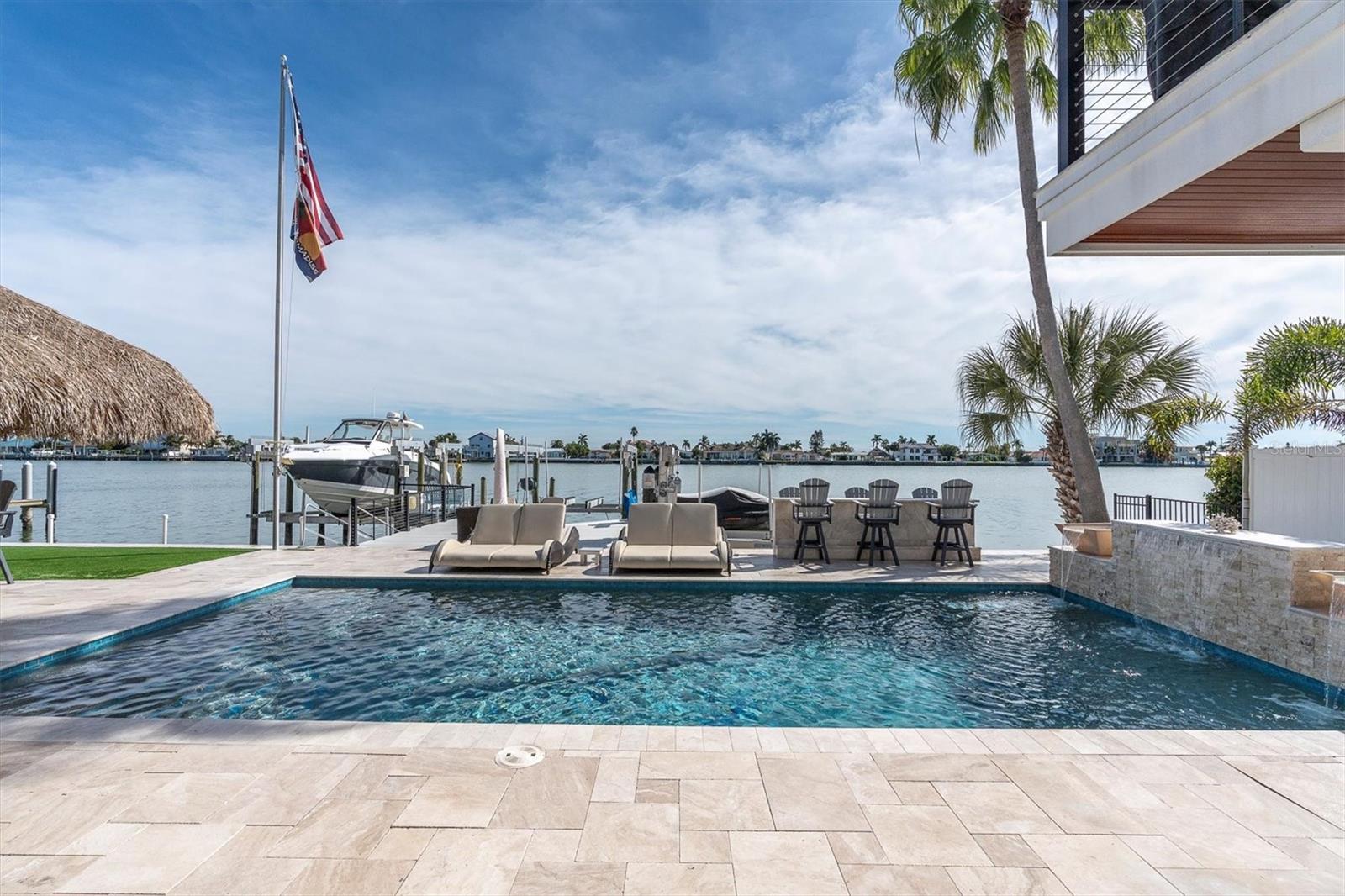 TB8446812 Property Photo