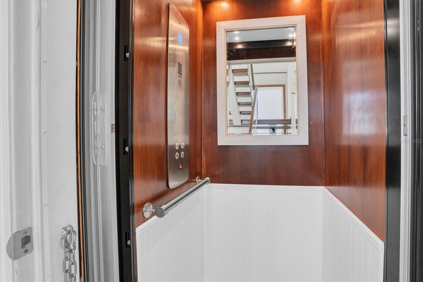 TB8446812 Property Photo