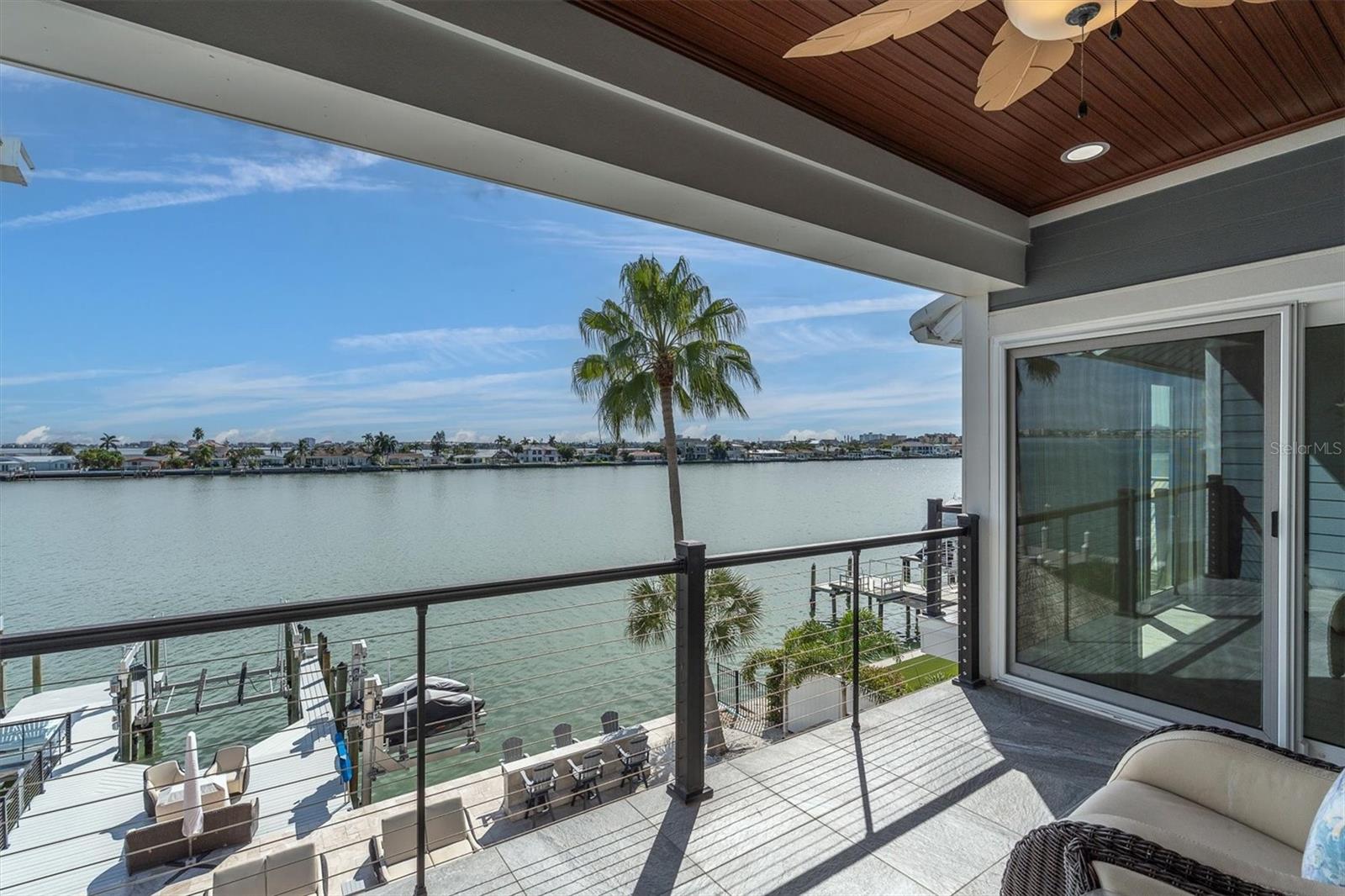 TB8446812 Property Photo