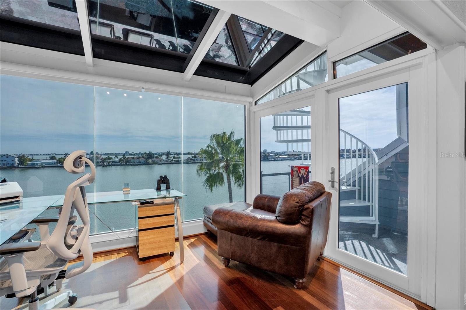 TB8446812 Property Photo