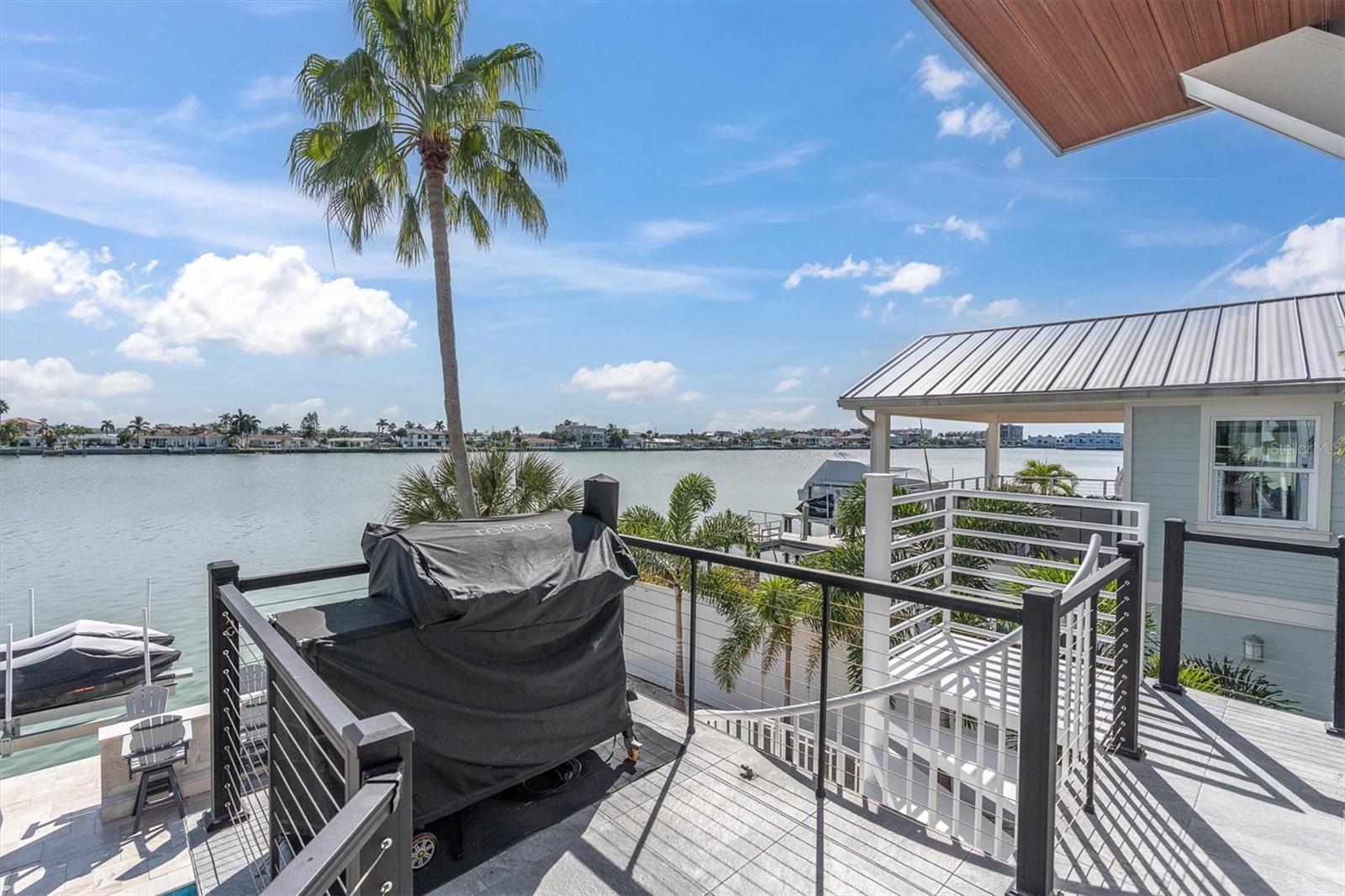 TB8446812 Property Photo