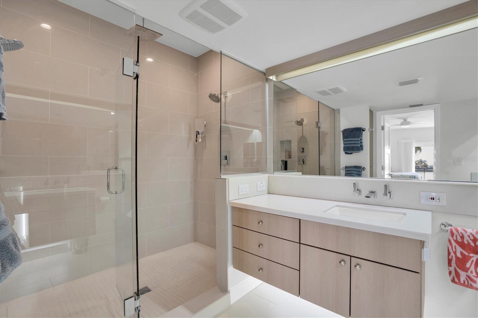 TB8446812 Property Photo