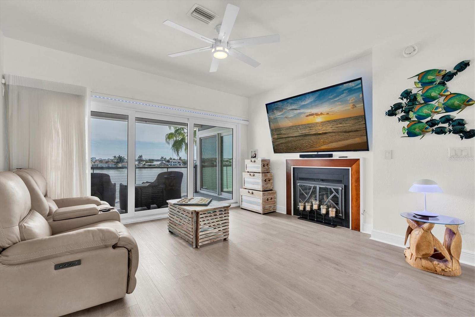 TB8446812 Property Photo