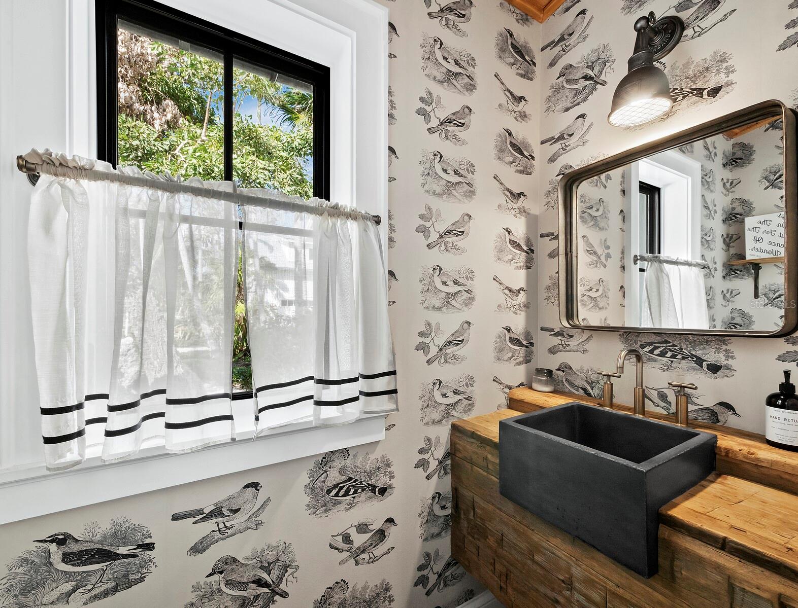 A4671608 Property Photo