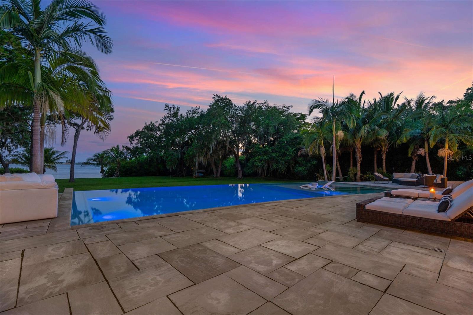 A4671608 Property Photo