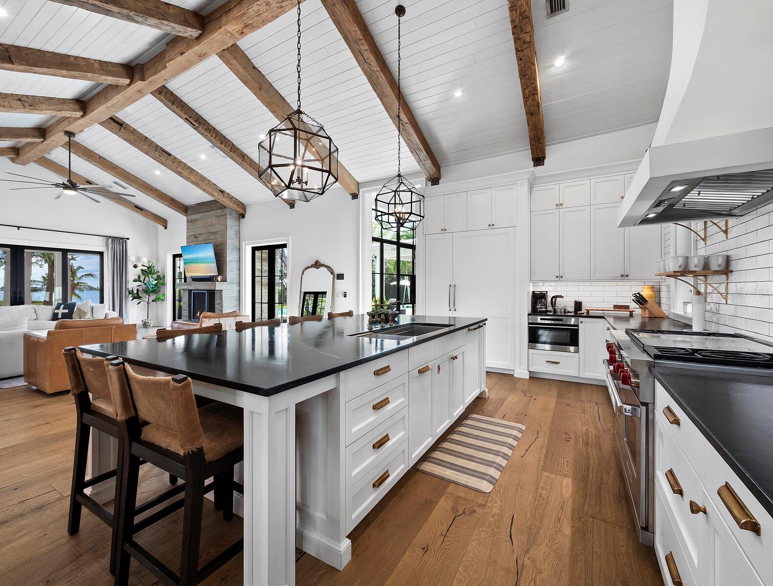 A4671608 Property Photo