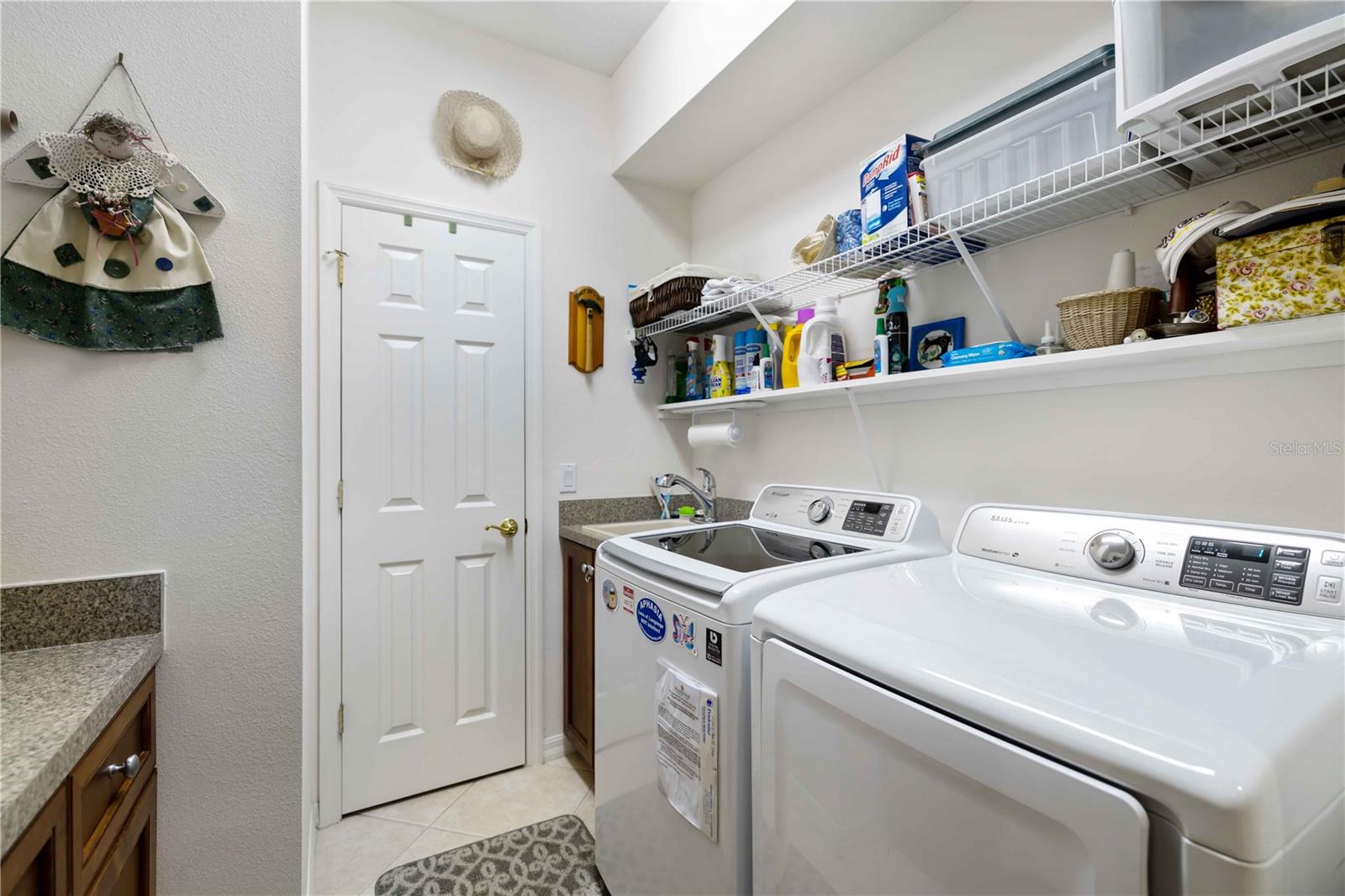 7621 CHARLESTON ST, UNIVERSITY PARK, FL, 34201