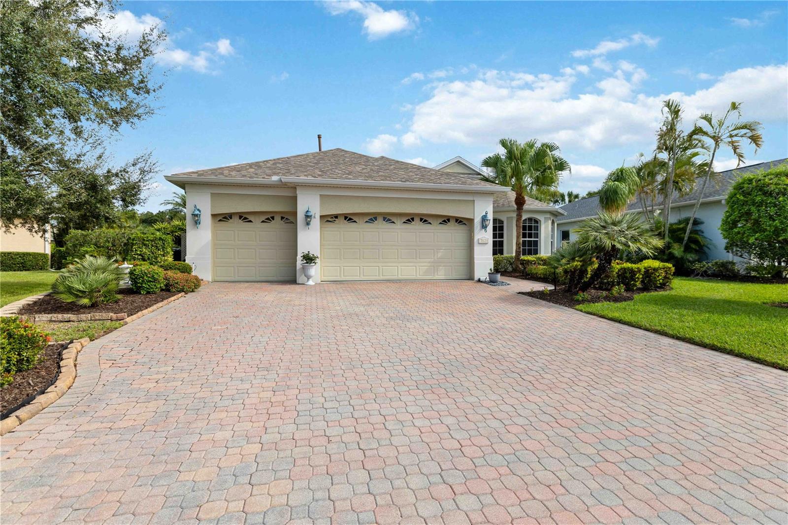 7621 CHARLESTON ST, UNIVERSITY PARK, FL, 34201