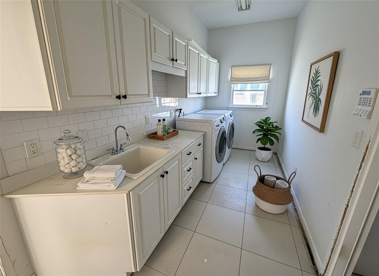 TB8446834 Property Photo