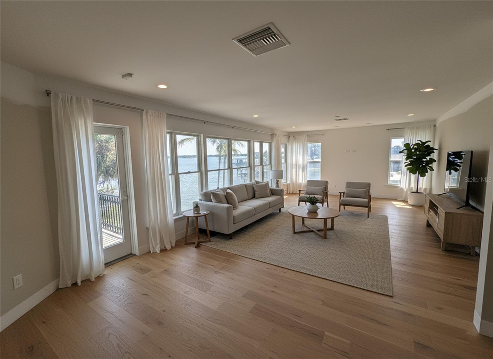 TB8446834 Property Photo