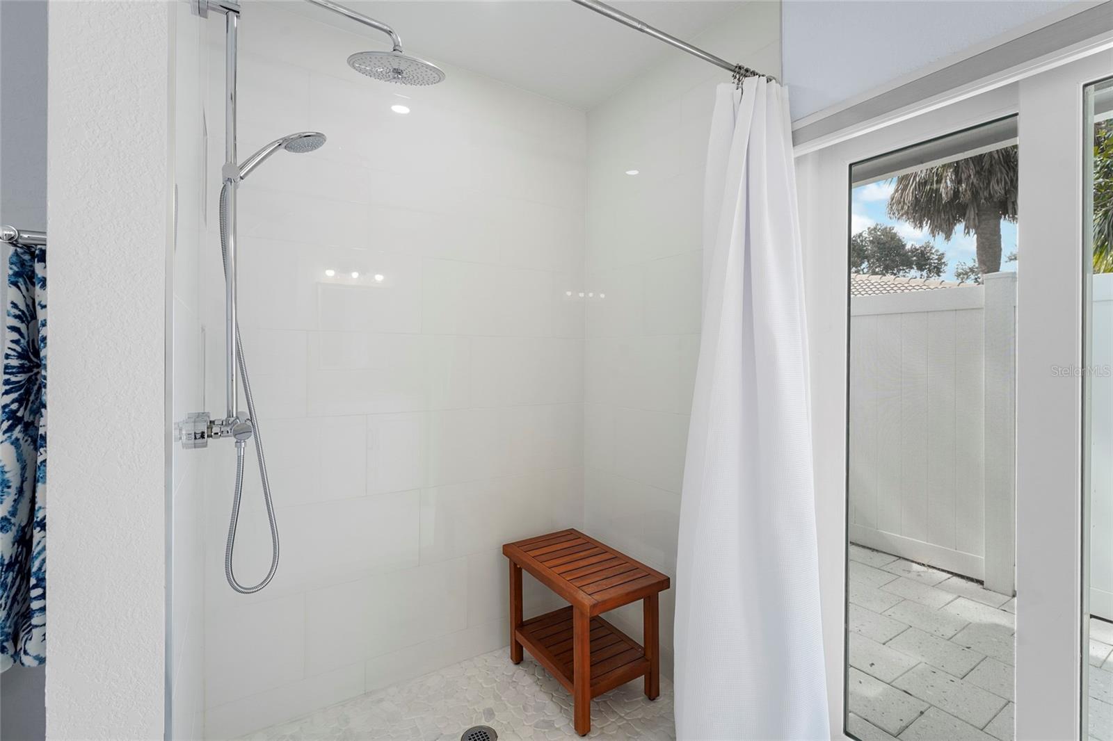 5720 TIMBER LAKE CIR, SARASOTA, FL, 34243