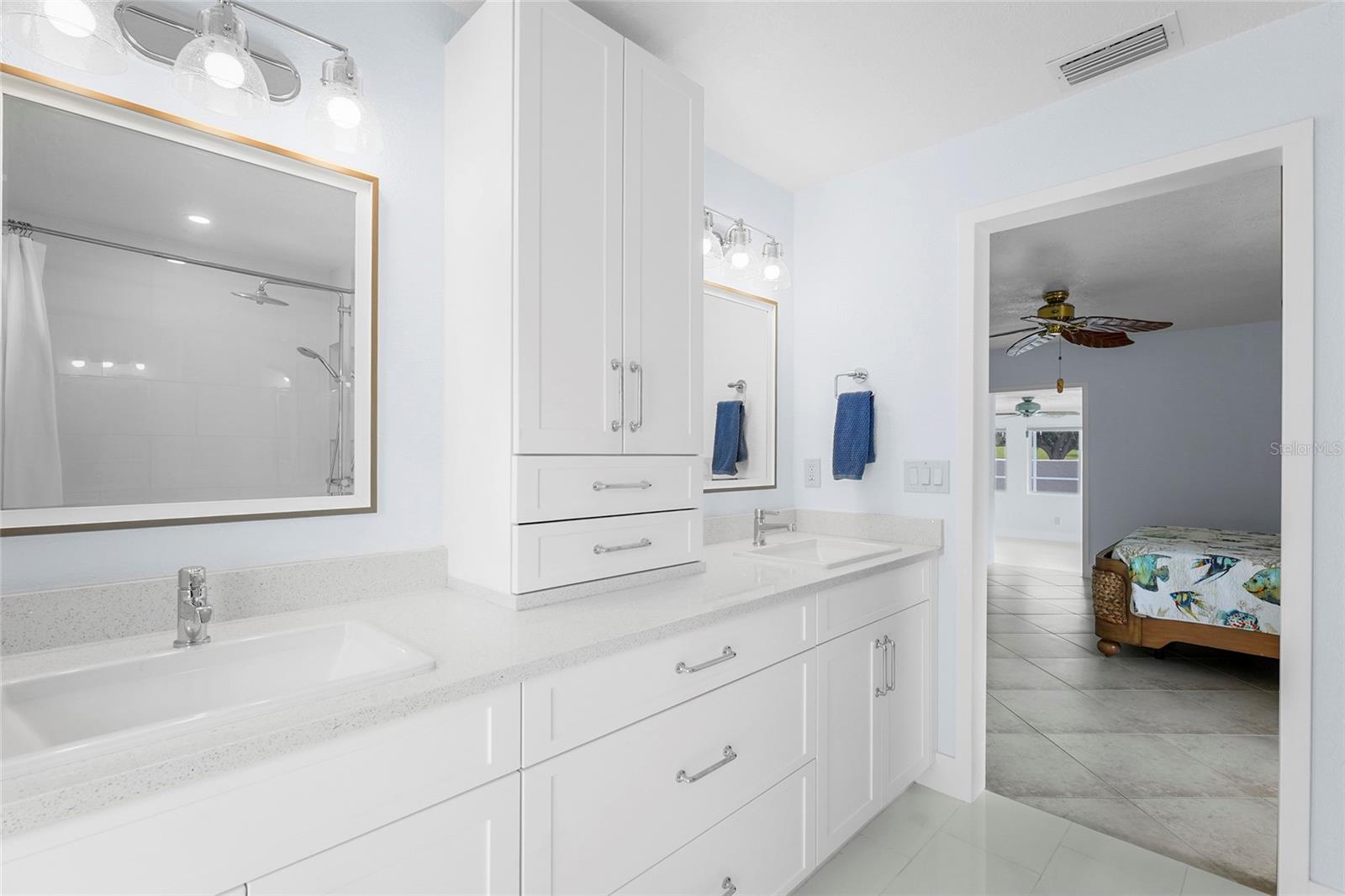 5720 TIMBER LAKE CIR, SARASOTA, FL, 34243