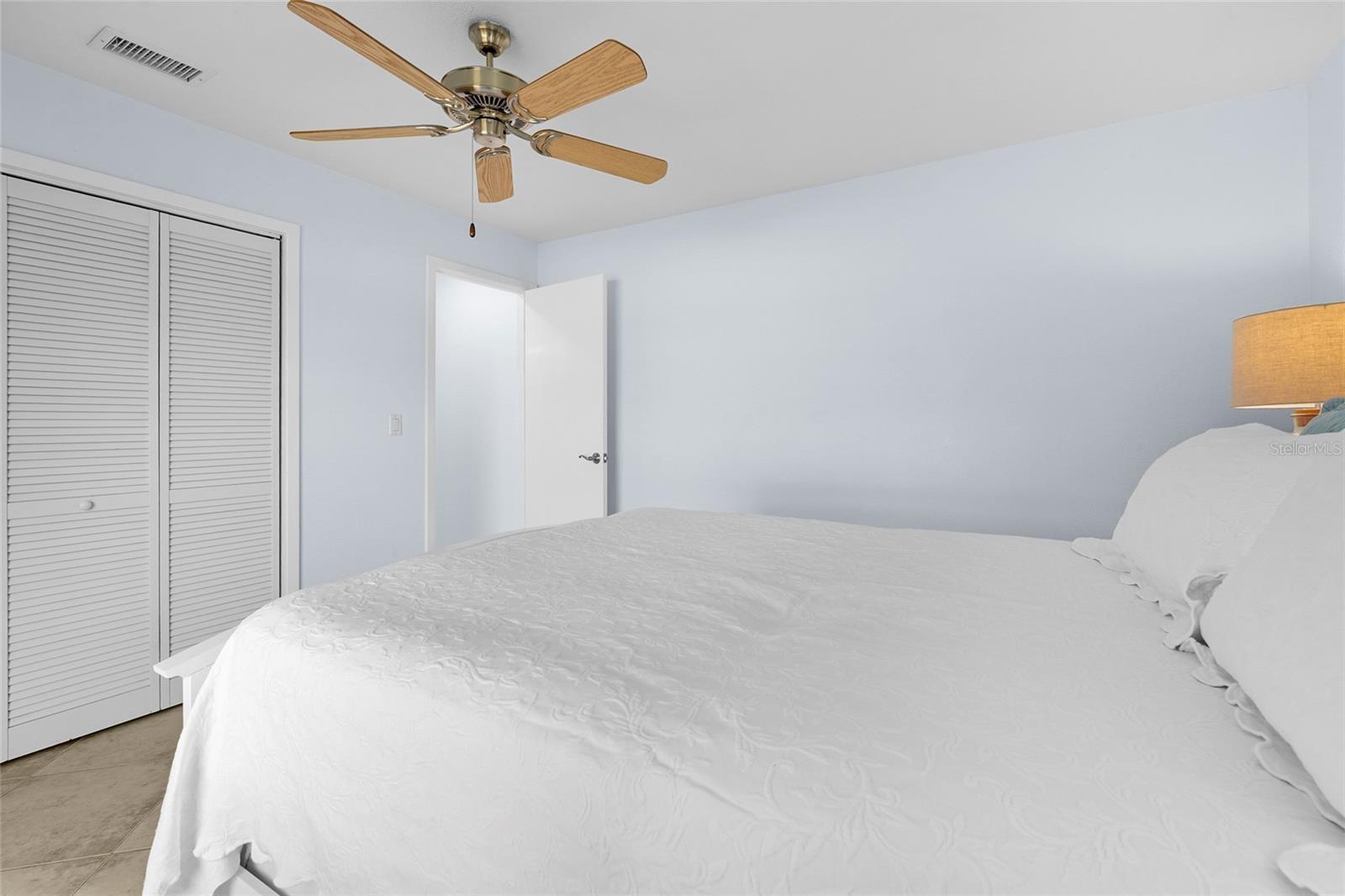 5720 TIMBER LAKE CIR, SARASOTA, FL, 34243