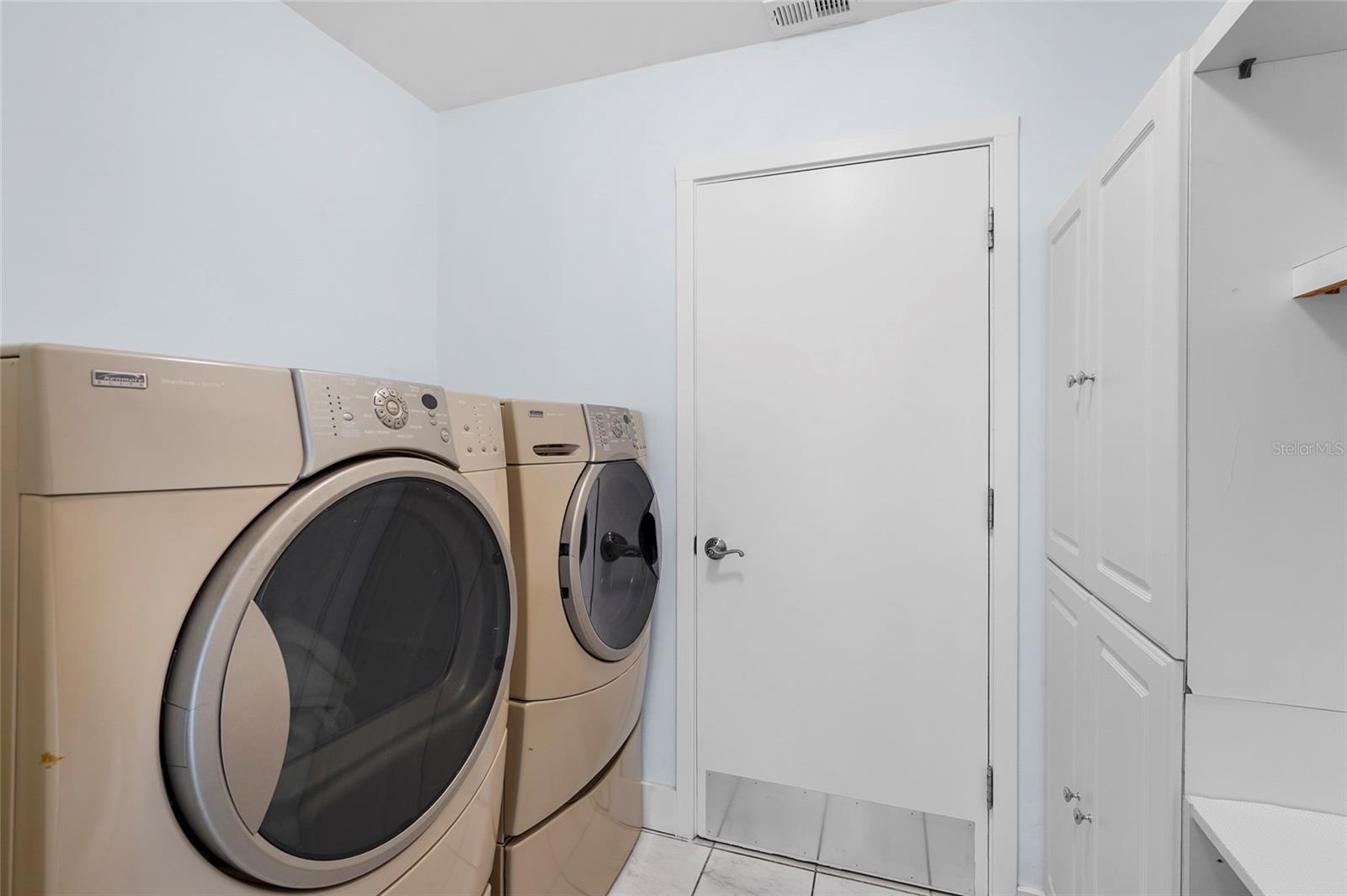 5720 TIMBER LAKE CIR, SARASOTA, FL, 34243