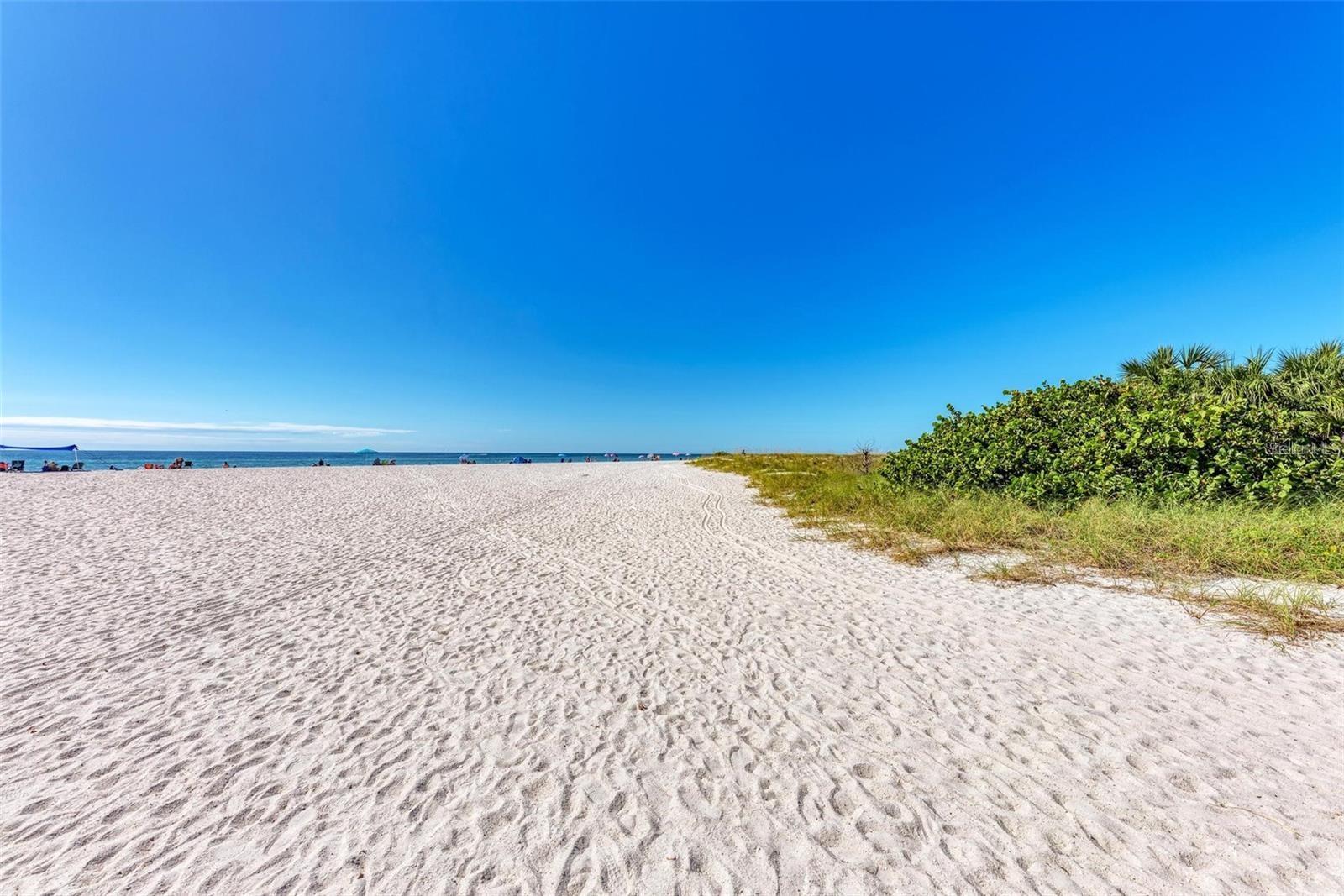 136 CRESCENT DR, ANNA MARIA, FL, 34216