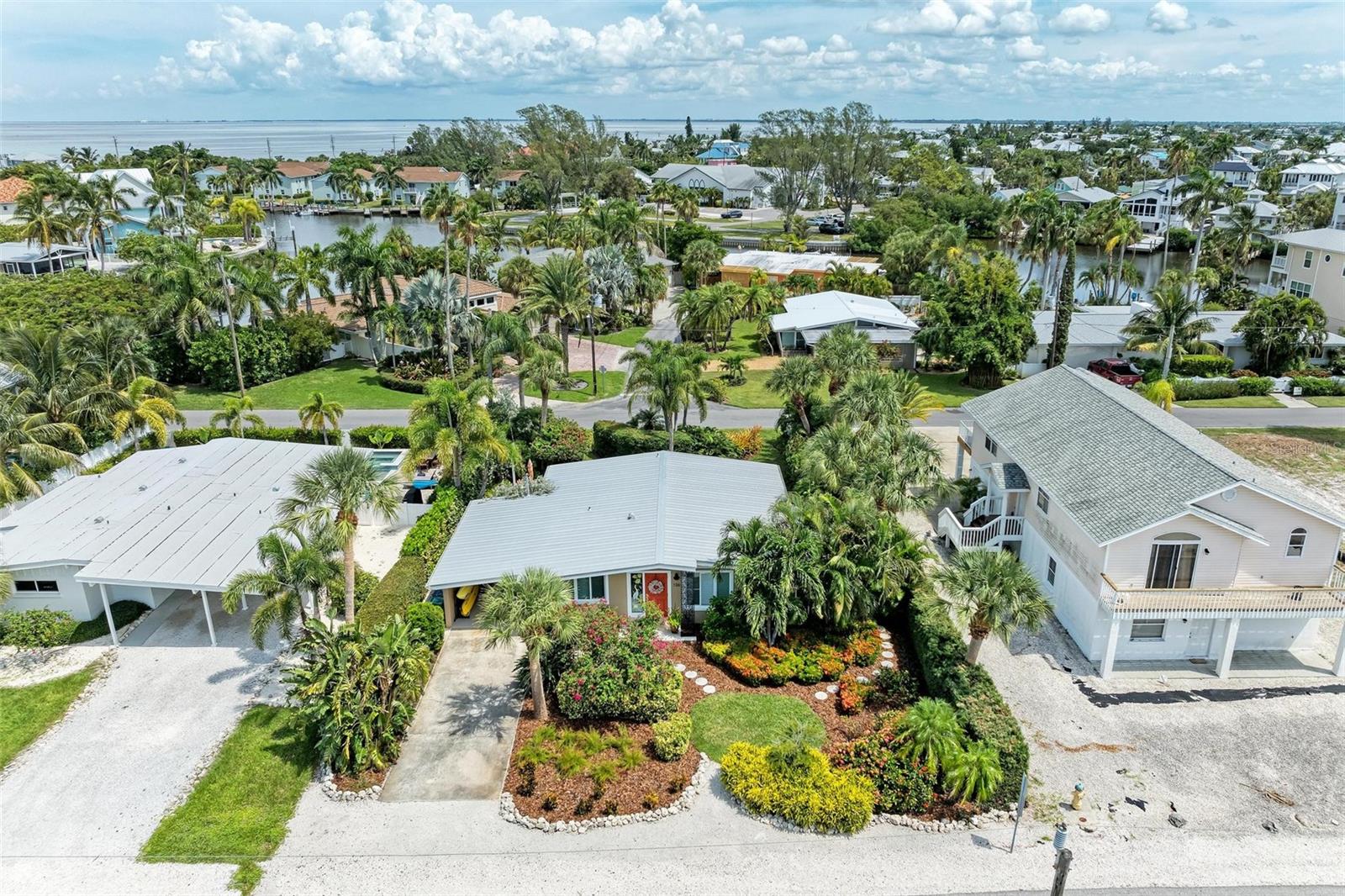 136 CRESCENT DR, ANNA MARIA, FL, 34216