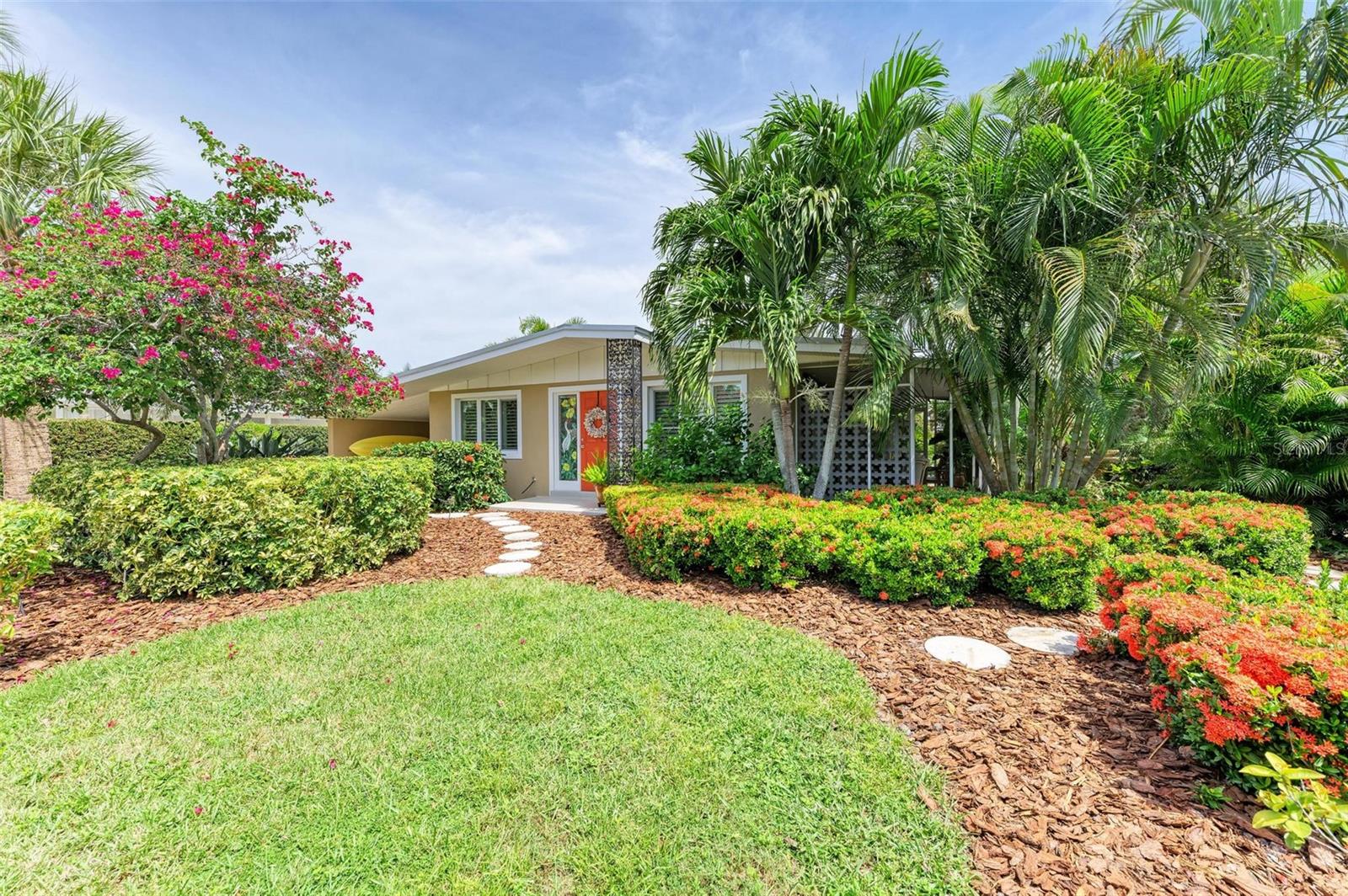 136 CRESCENT DR, ANNA MARIA, FL, 34216
