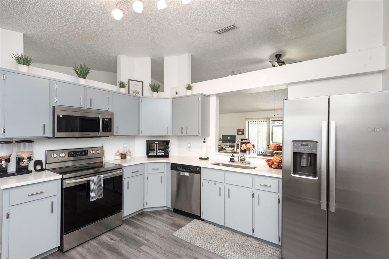 2581 ALBURY AVE, DELTONA, FL, 32738