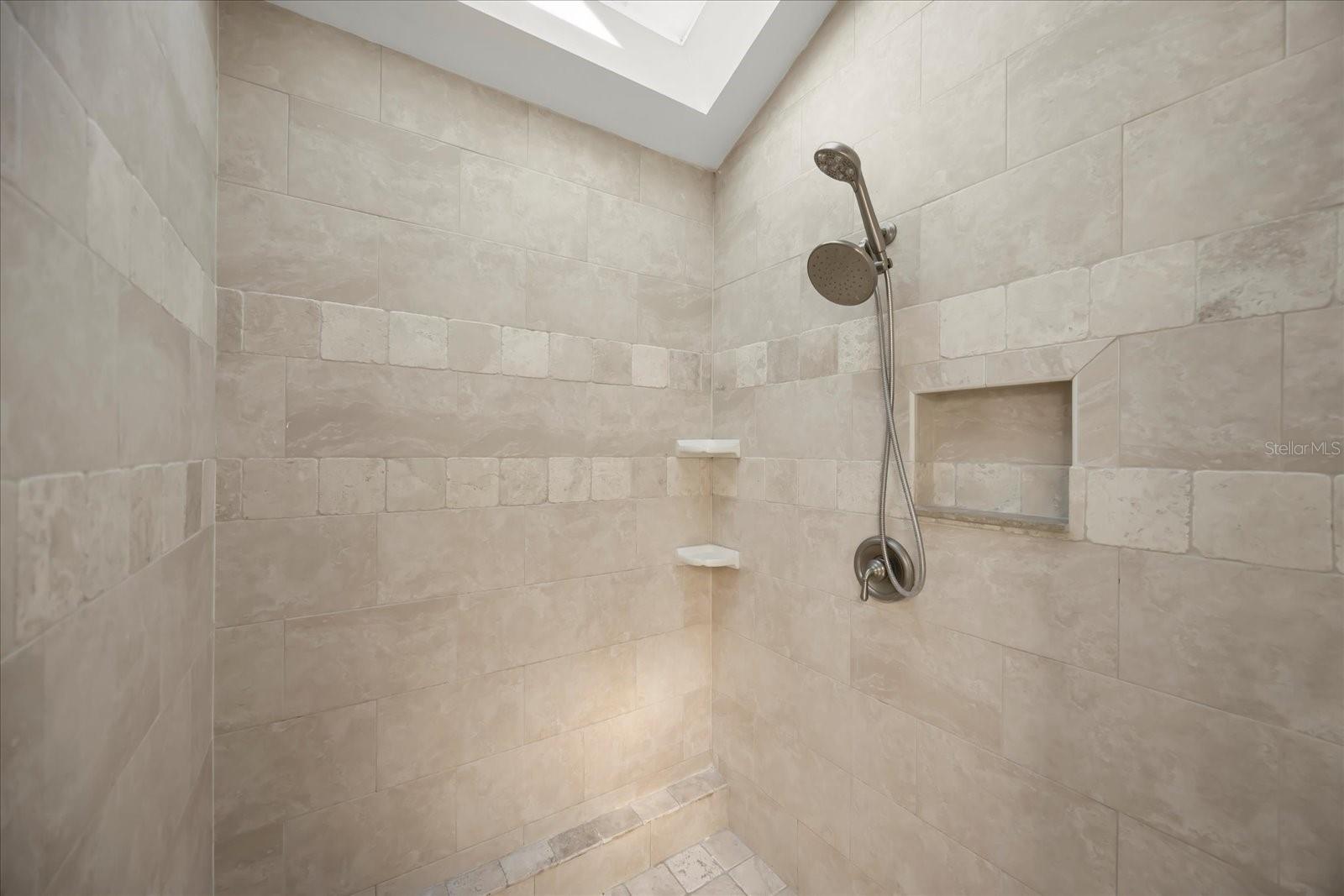 366 WEKIVA COVE RD, LONGWOOD, FL, 32779