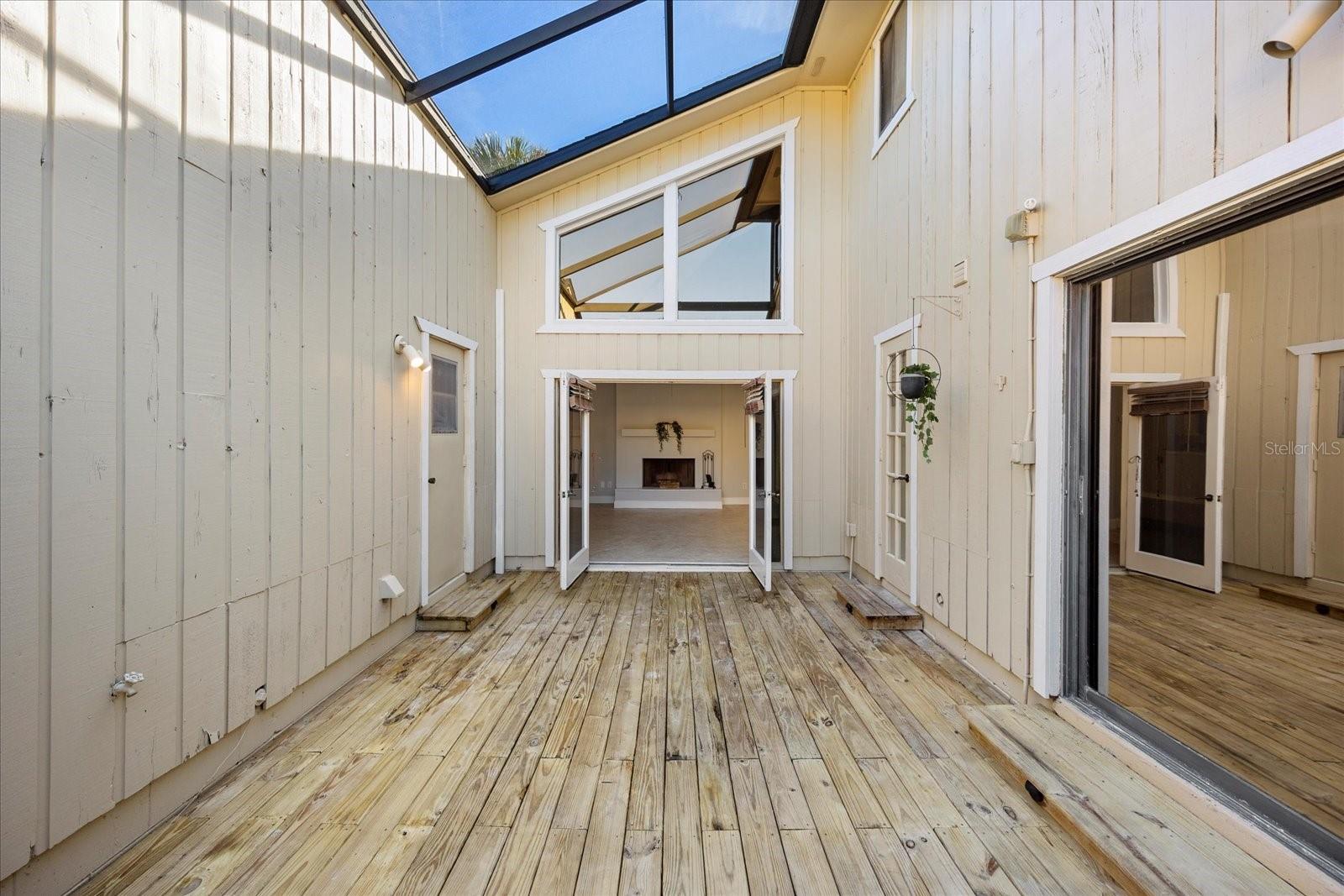 366 WEKIVA COVE RD, LONGWOOD, FL, 32779