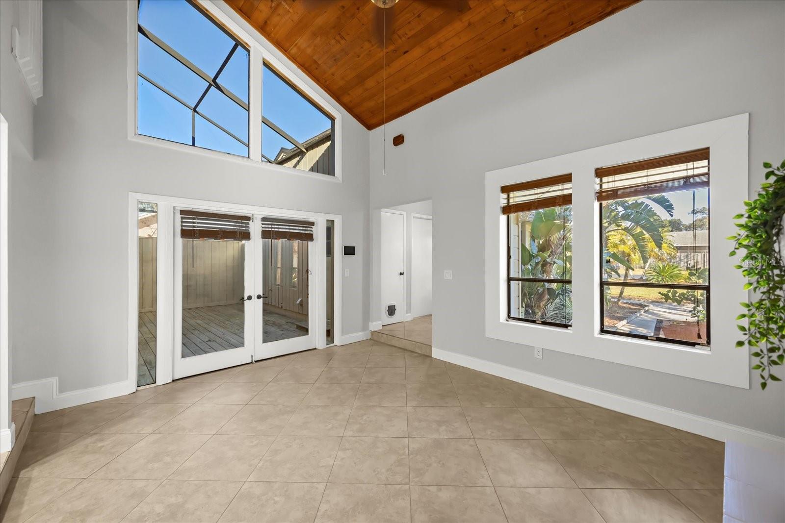 366 WEKIVA COVE RD, LONGWOOD, FL, 32779