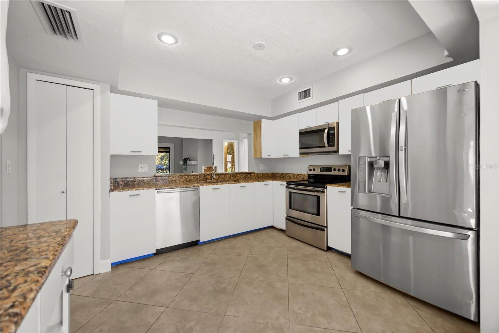 366 WEKIVA COVE RD, LONGWOOD, FL, 32779