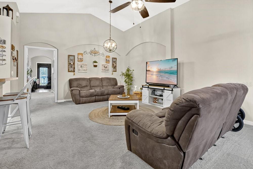 4806 CUMBRIAN LAKES DR, KISSIMMEE, FL, 34746