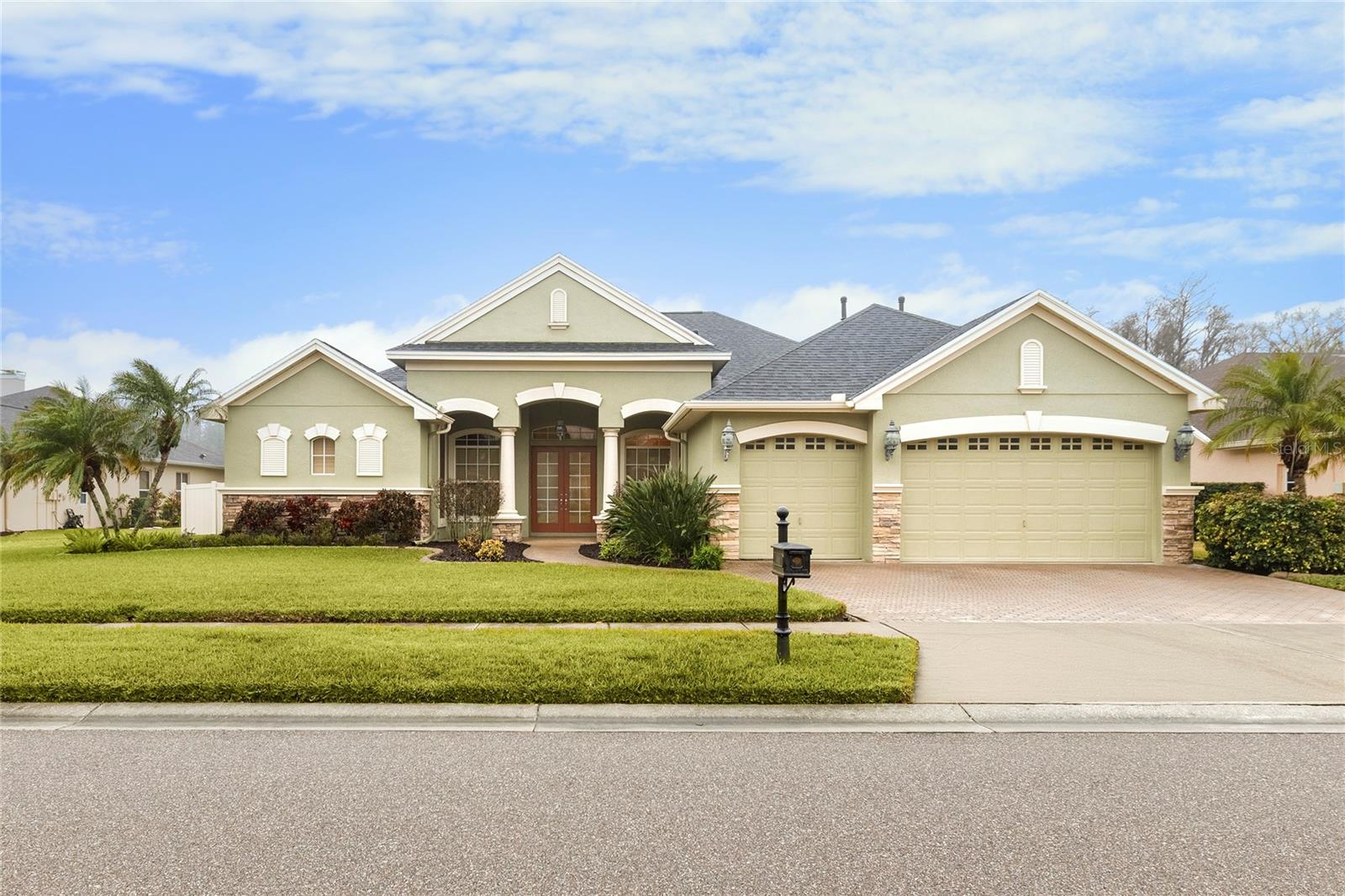 3015 Lynwood Ct.