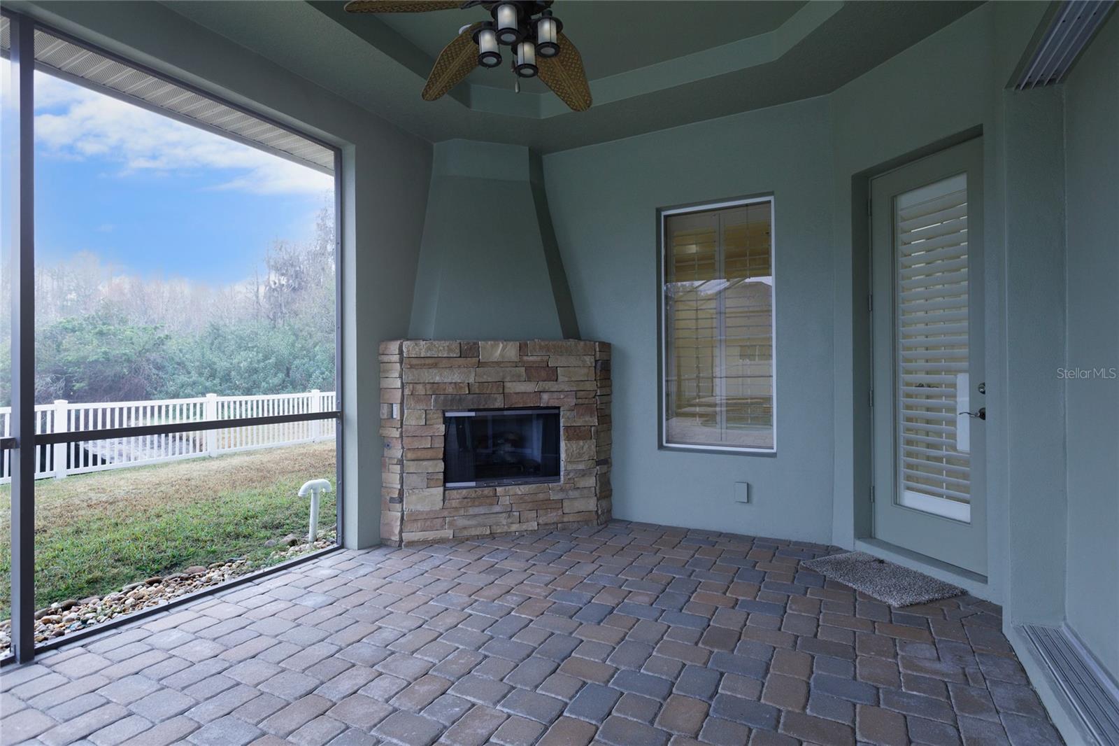 Lanai 2 with gas fireplace