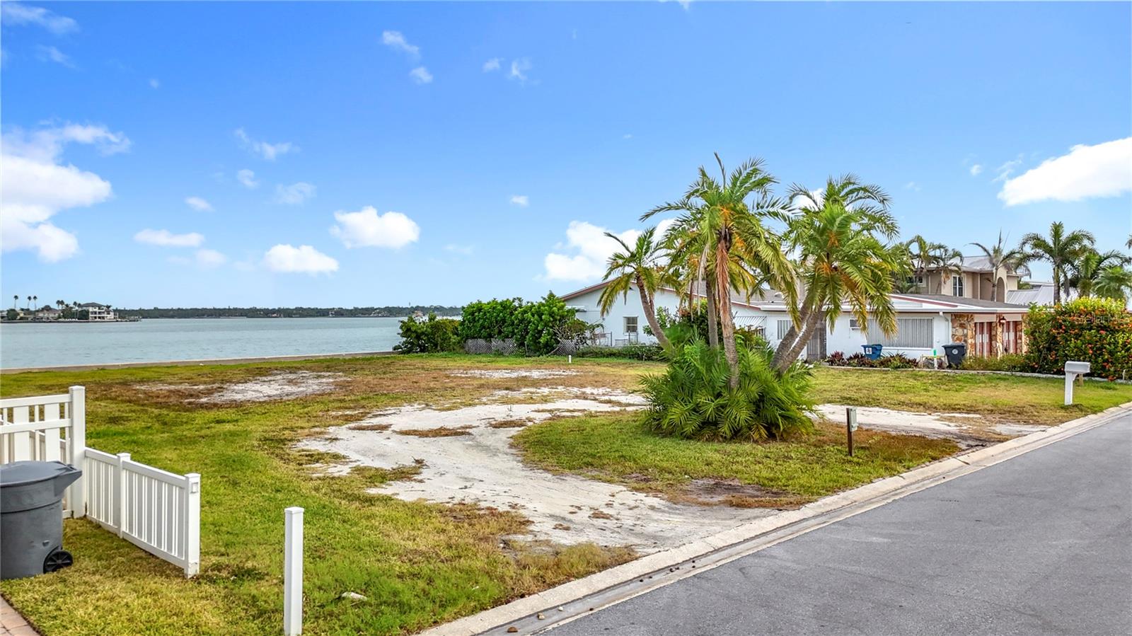 12 PARADISE LN, TREASURE ISLAND, FL, 33706