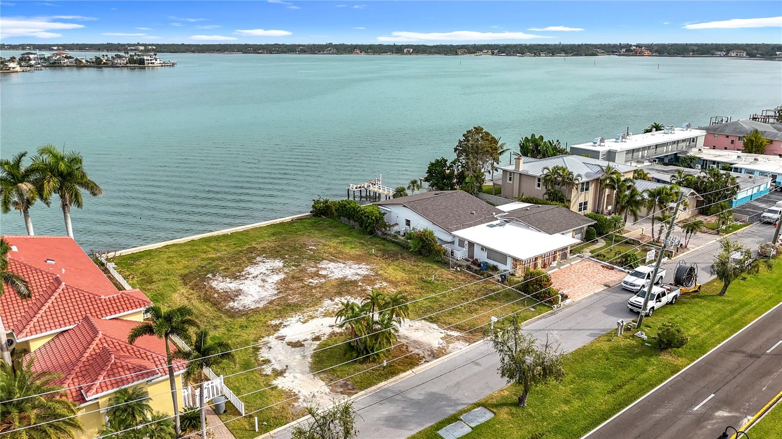 12 PARADISE LN, TREASURE ISLAND, FL, 33706