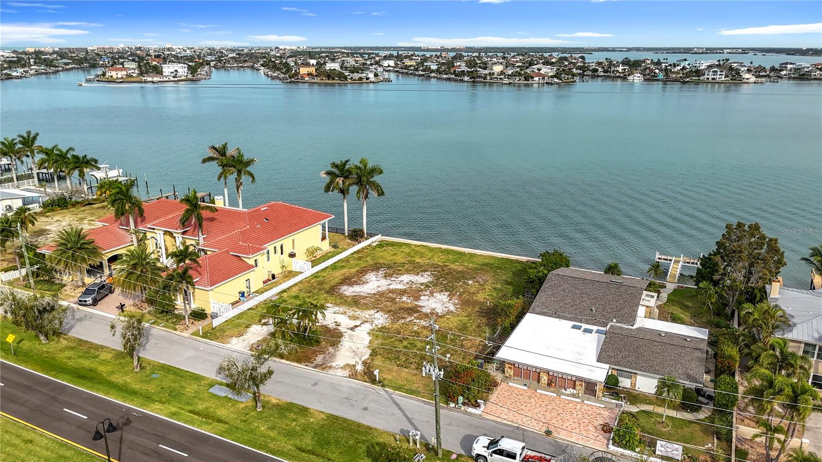 12 PARADISE LN, TREASURE ISLAND, FL, 33706