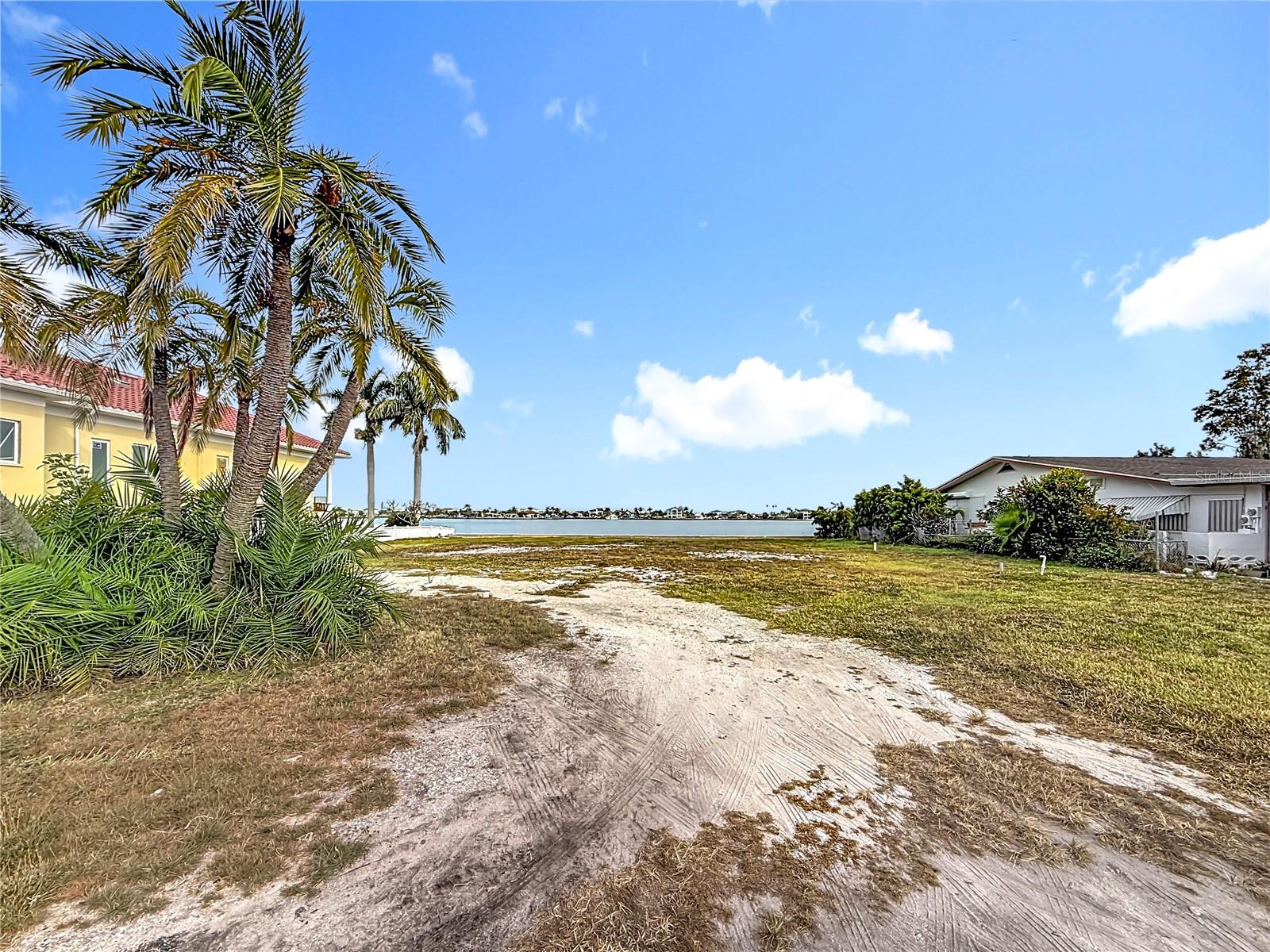 12 PARADISE LN, TREASURE ISLAND, FL, 33706