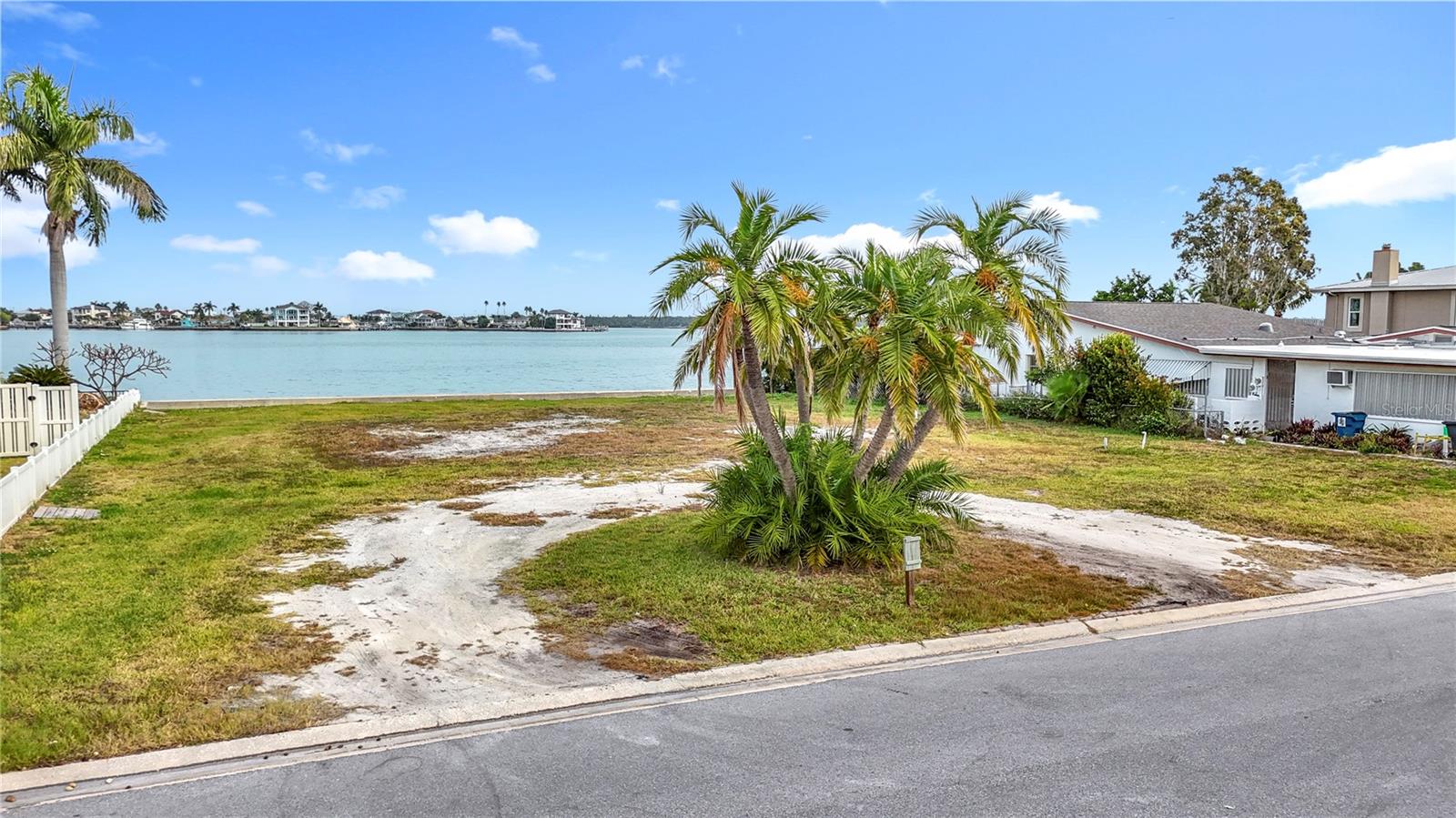 12 PARADISE LN, TREASURE ISLAND, FL, 33706